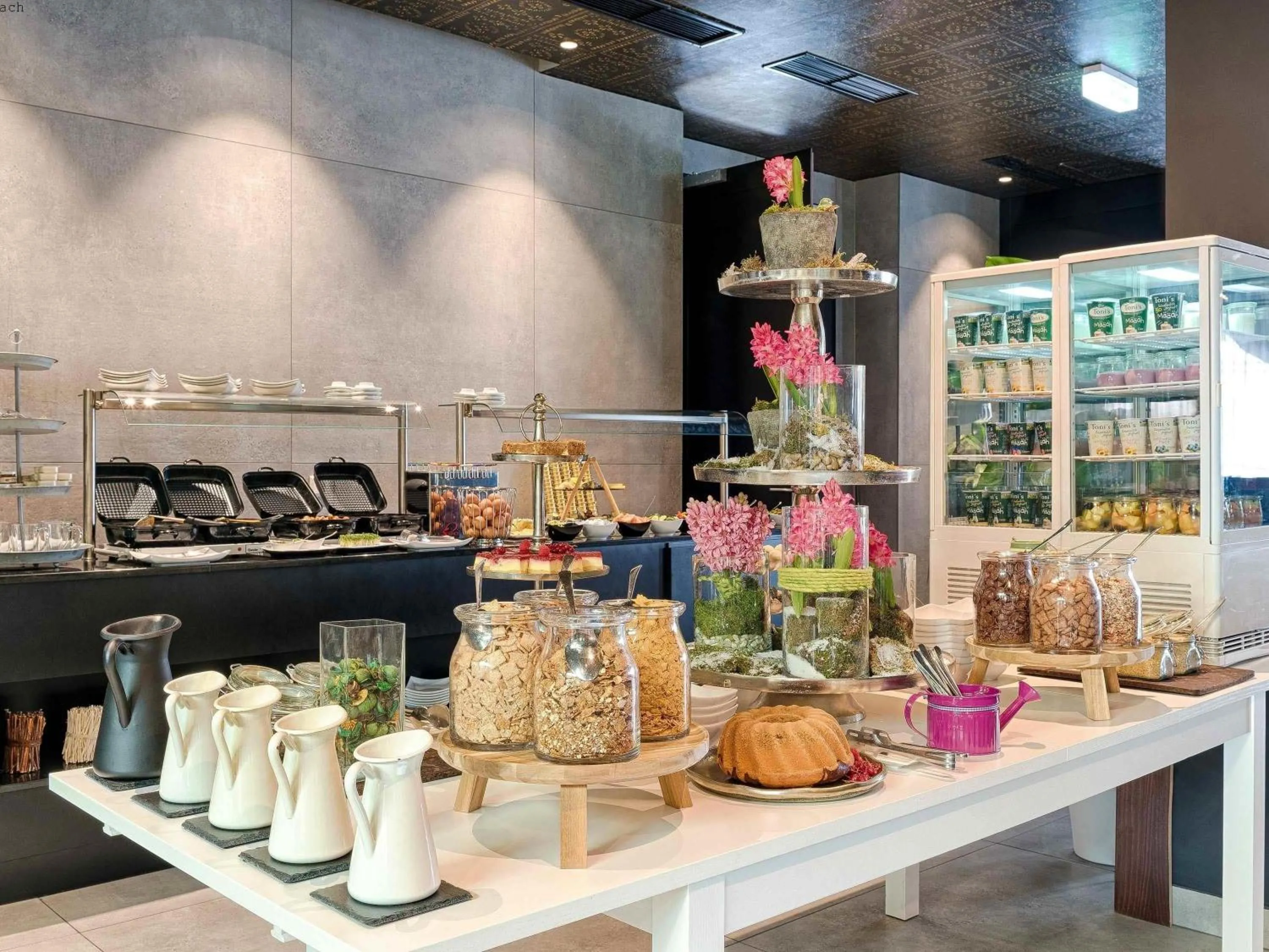 Breakfast in Mercure Hotel Raphael Wien