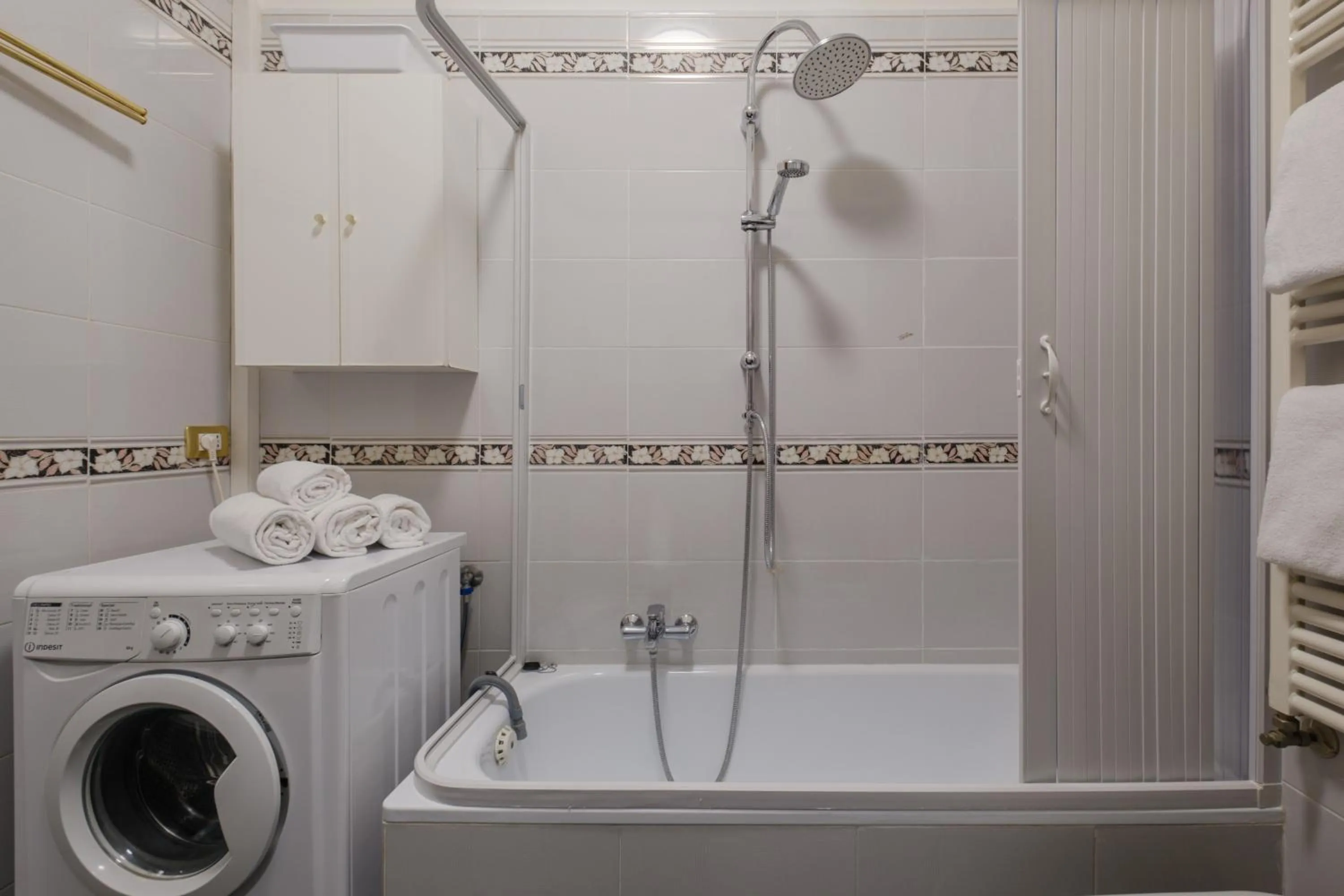 Residenza Ariosto by Studio Vita