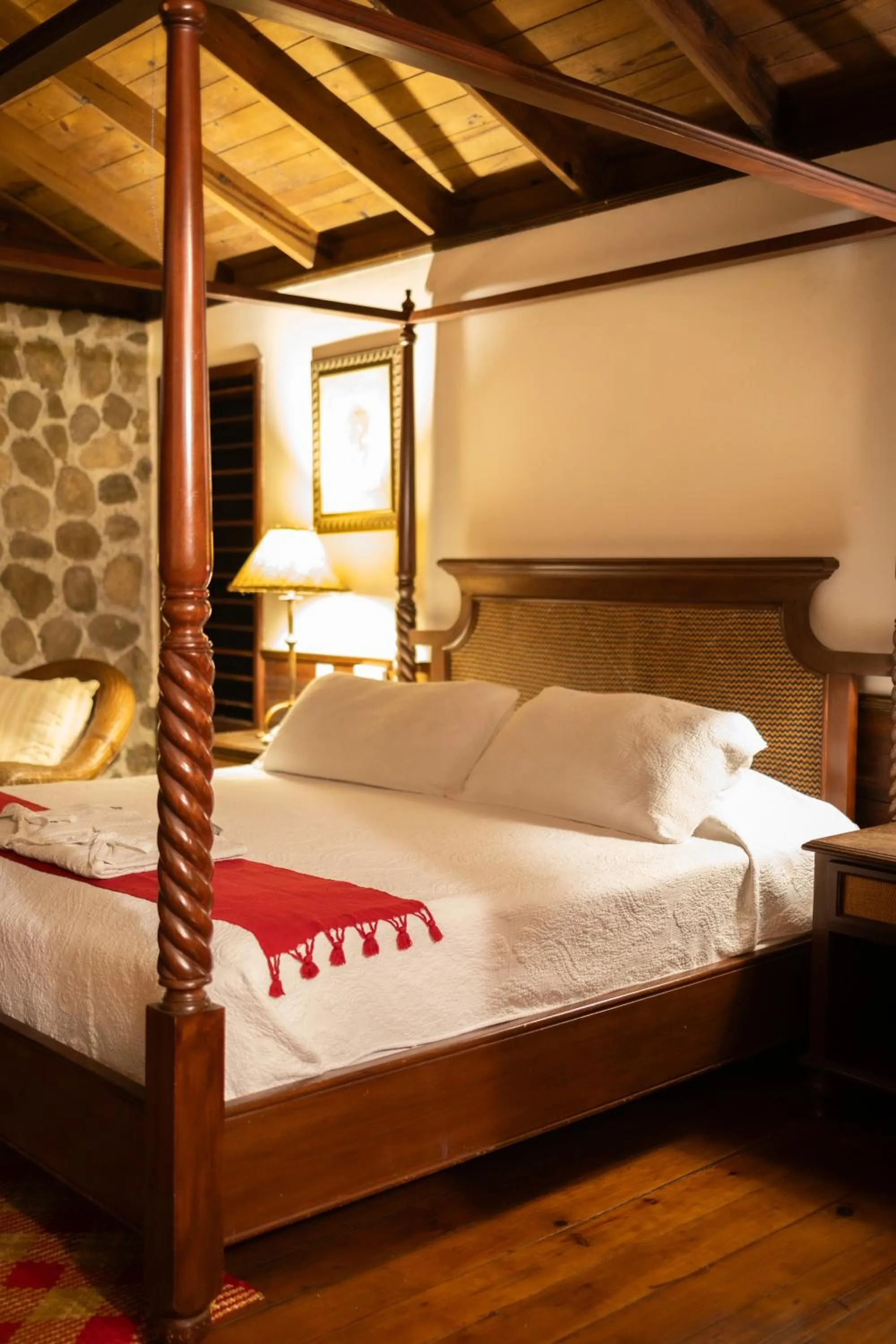 Bed in The Lodge at Pico Bonito
