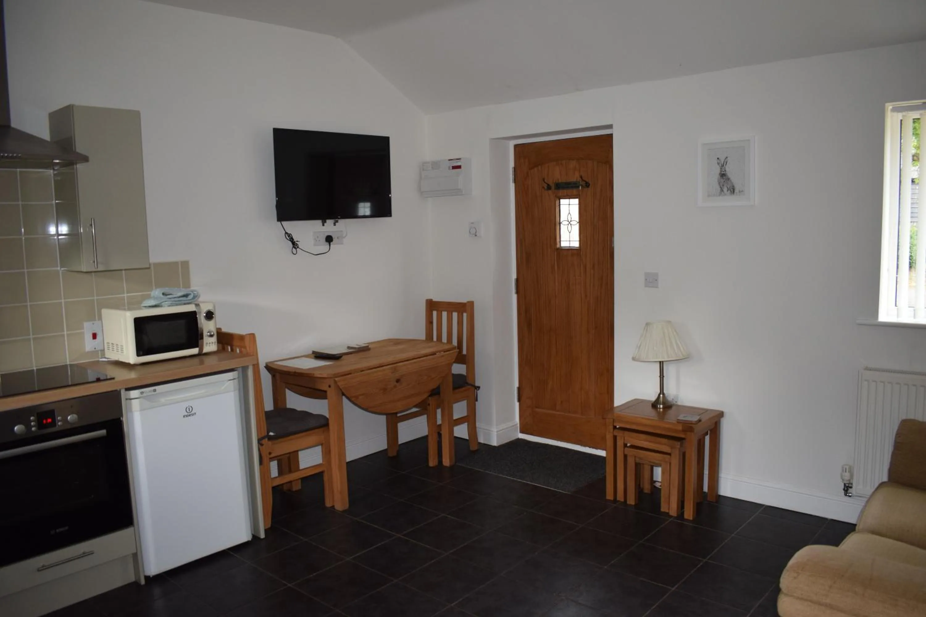 TV and multimedia in Upper Wood End Farm Holiday Cottages