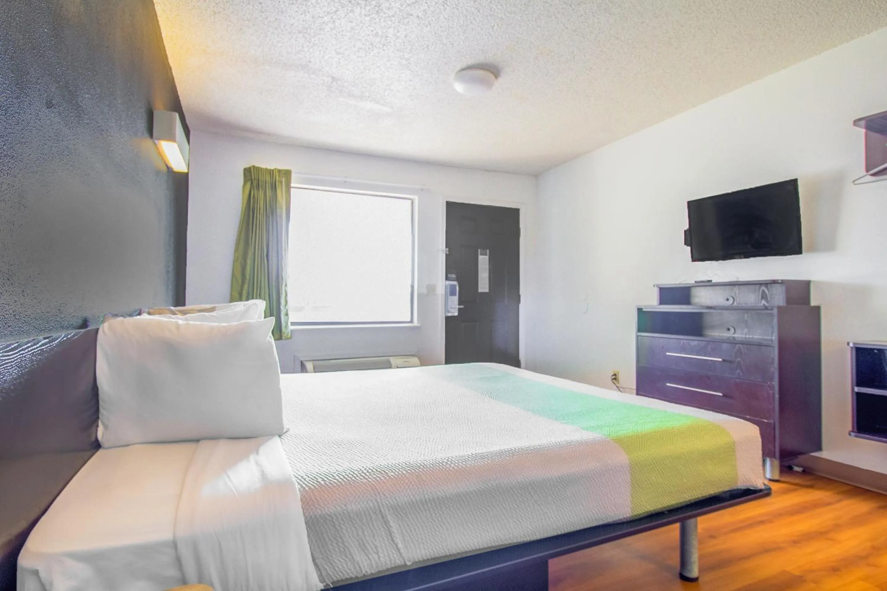 Bedroom in Studio Inn Extended Stay Oklahoma City Airport by OYO