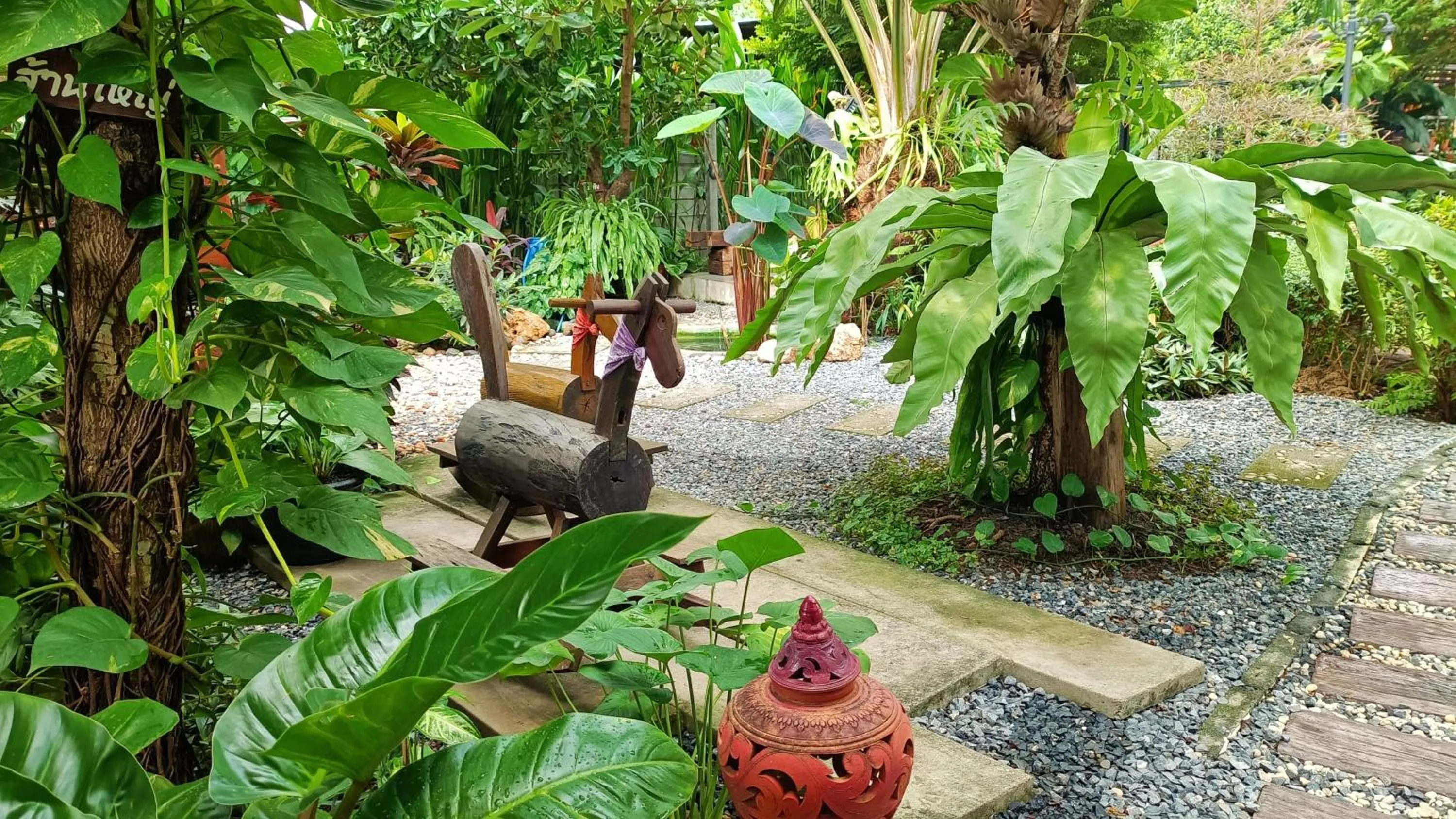 Baan Canalee (บ้านคานาลี)