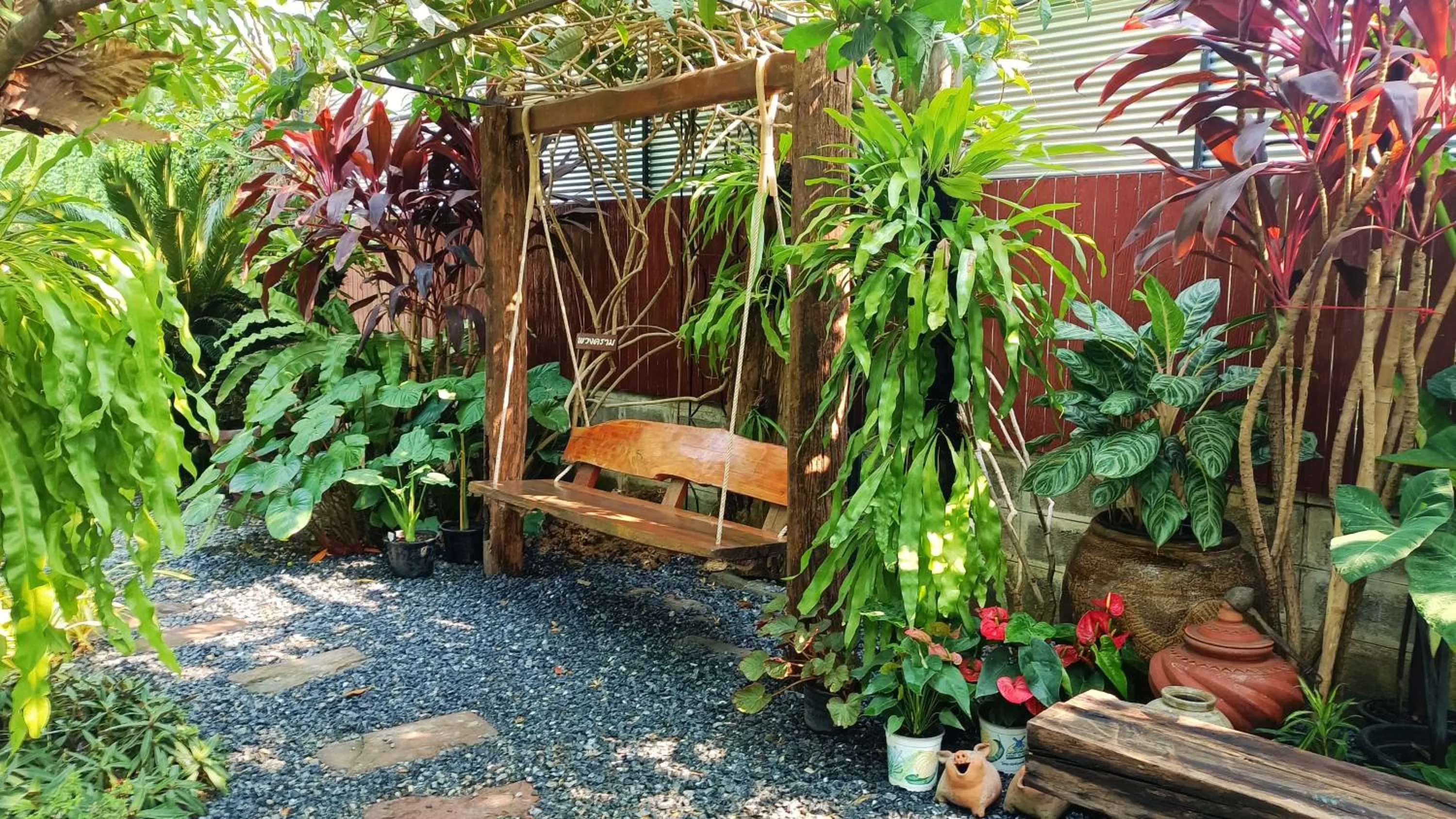 Baan Canalee (บ้านคานาลี)