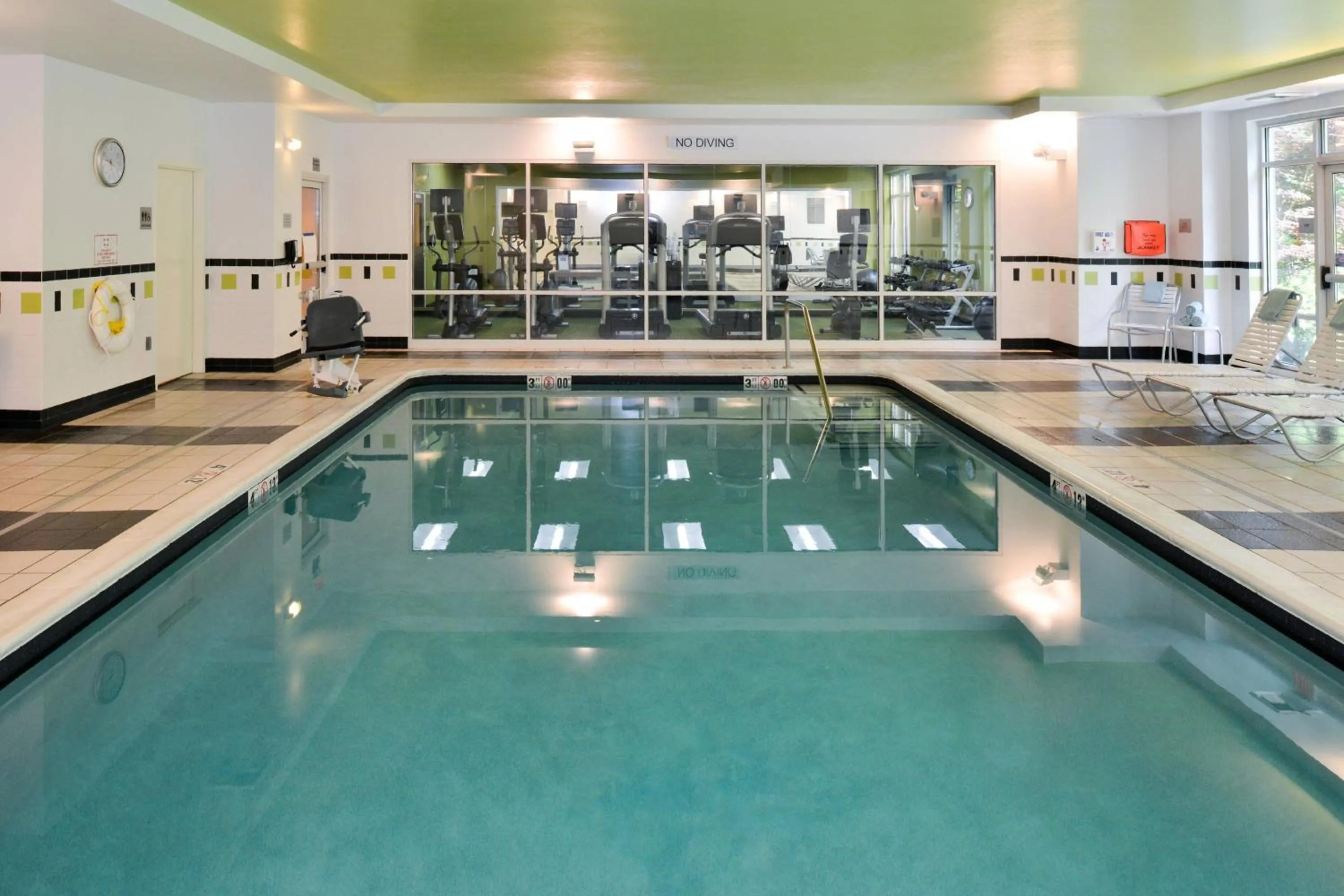 Swimming pool in Fairfield by Marriott Tacoma Puyallup