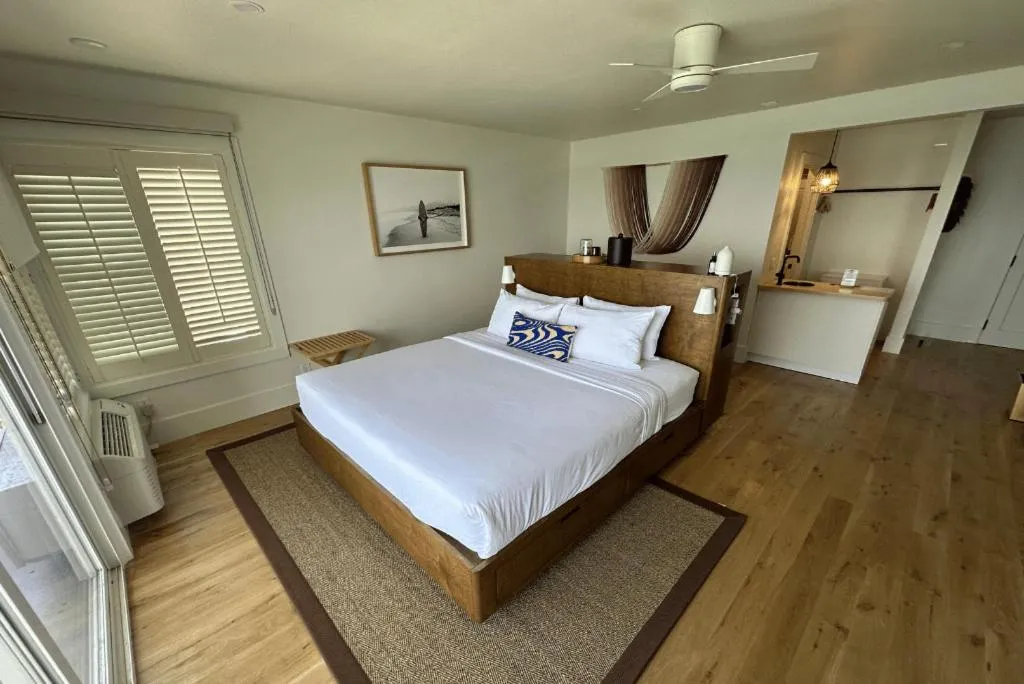 Bed in Laguna Surf Lodge by SCP Hotels