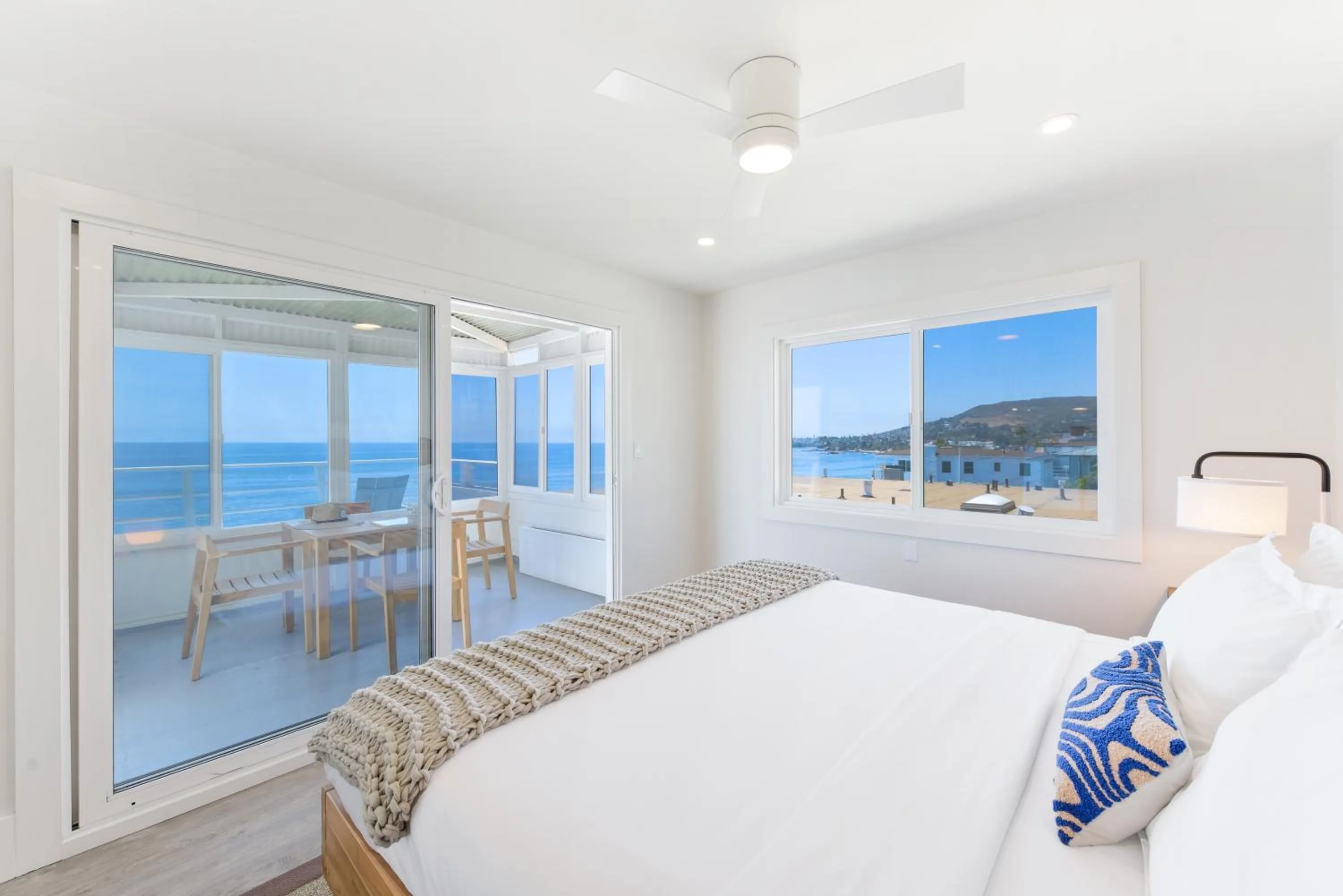 Bed in Laguna Surf Lodge by SCP Hotels