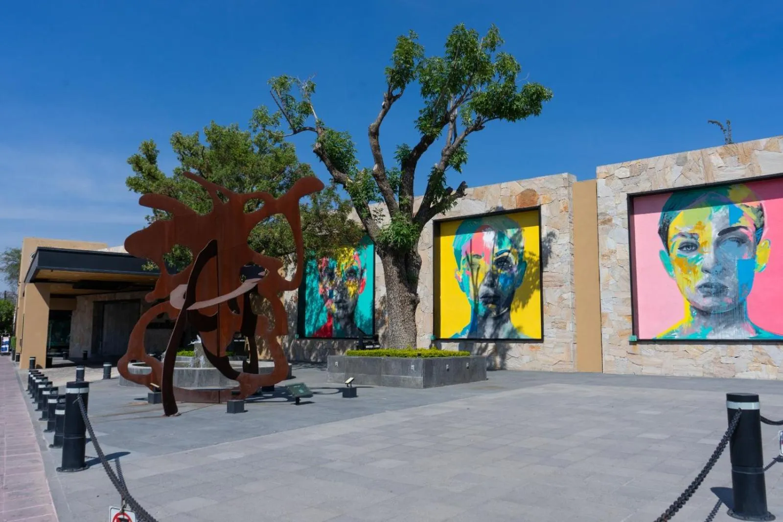 Facade/entrance in Hotel Rio Tequisquiapan