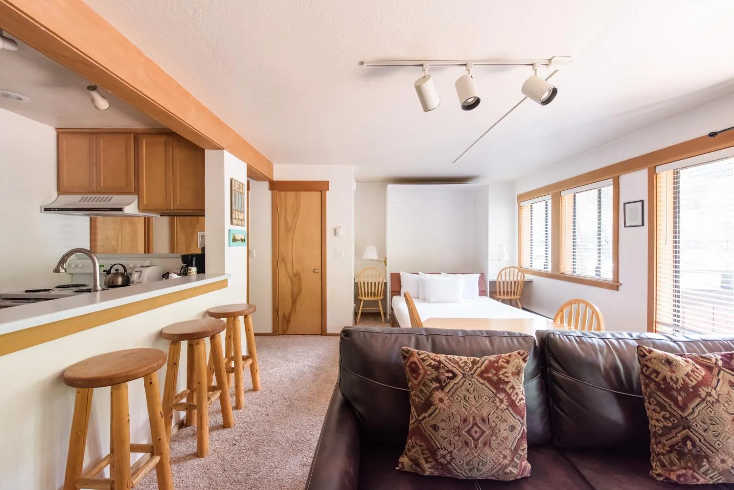 Seating area in Granlibakken Tahoe