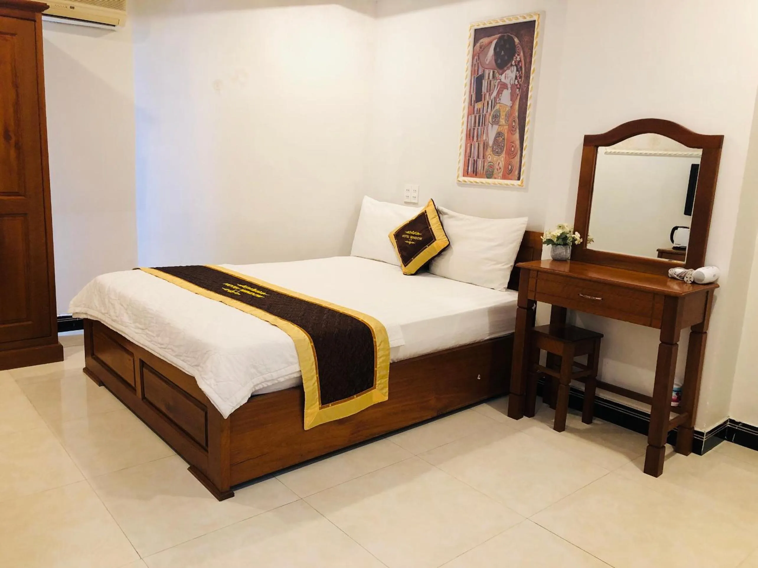 Bedroom, Bed in Window 1 Hotel