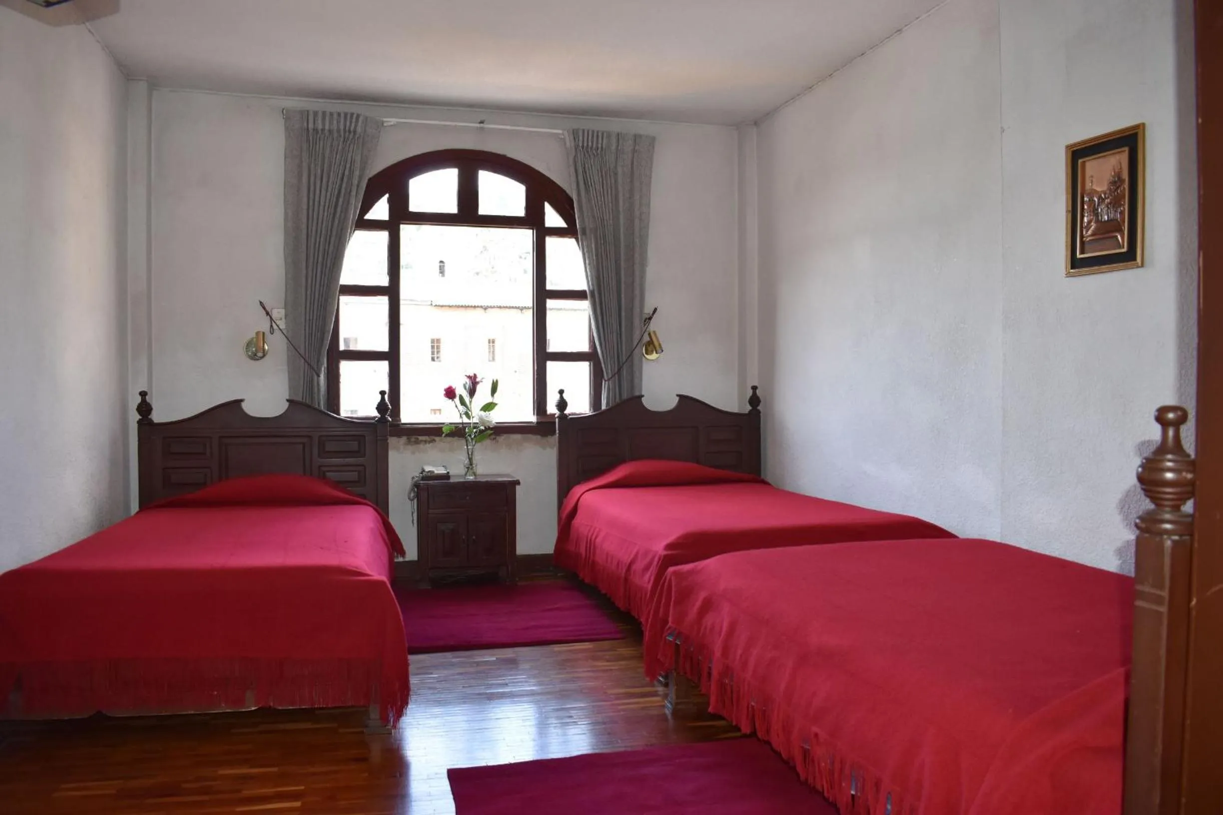 Photo of the whole room, Bed in Hotel Huasi Continental