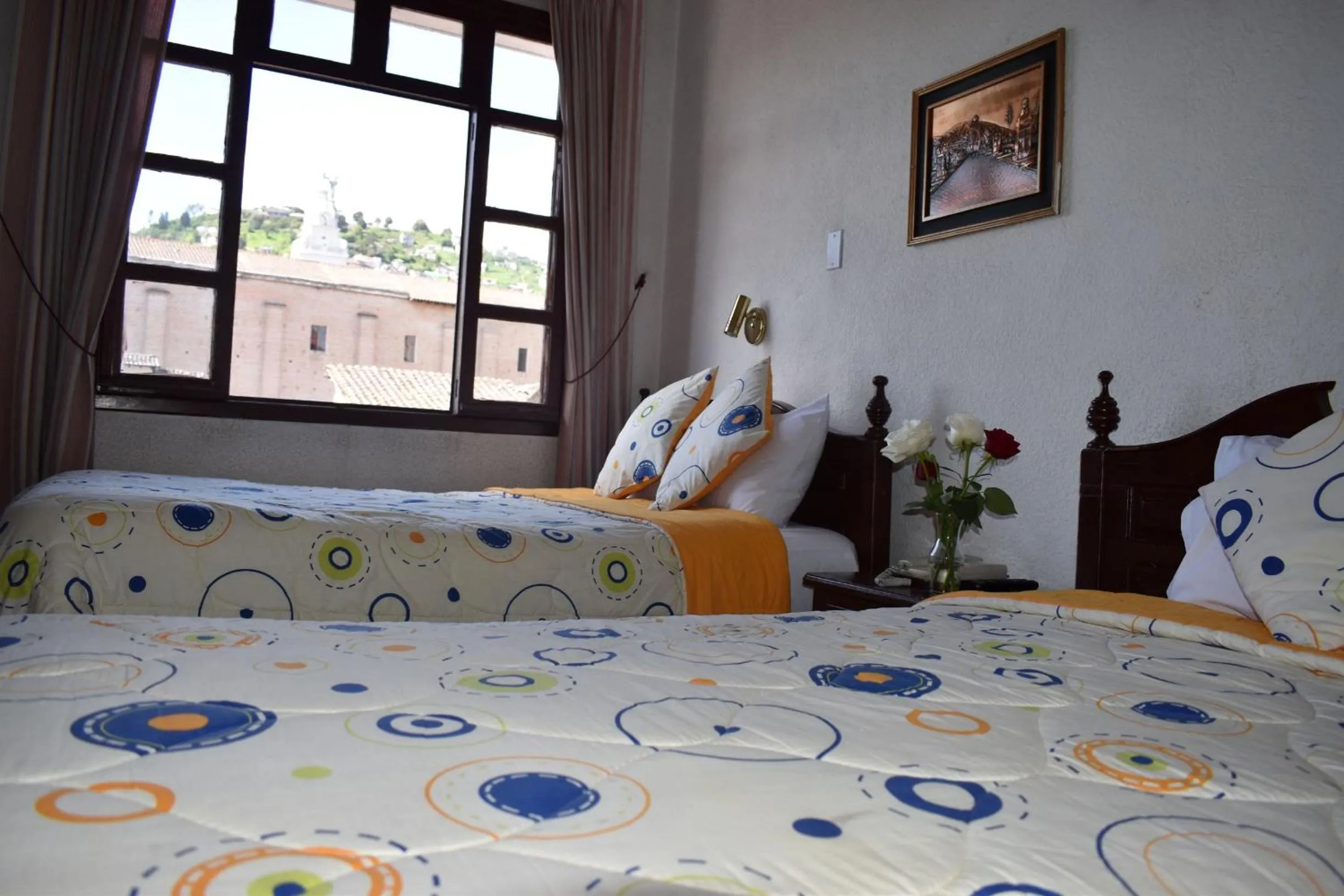 Photo of the whole room, Bed in Hotel Huasi Continental