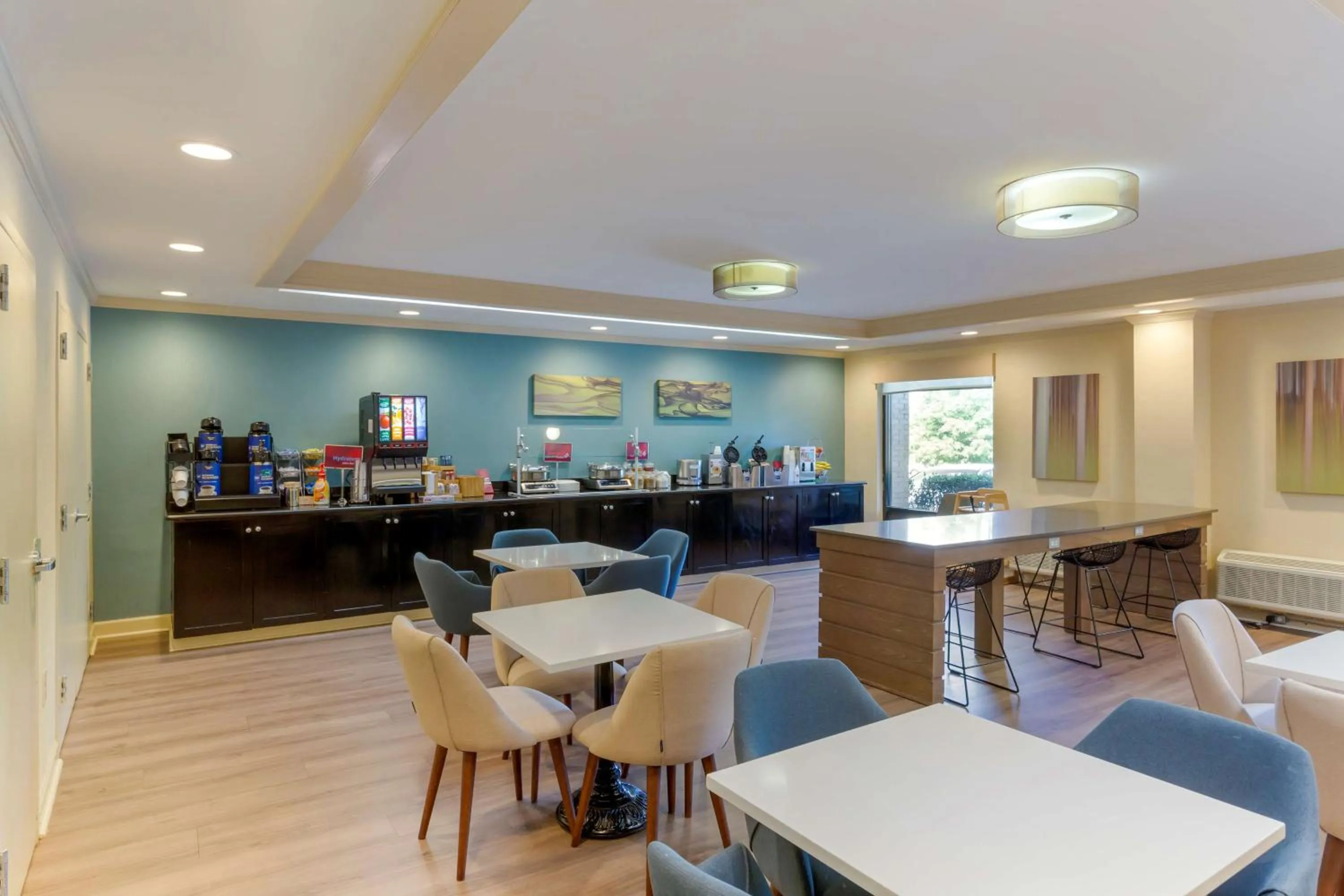 Breakfast in Best Western Plus Cary - NC State