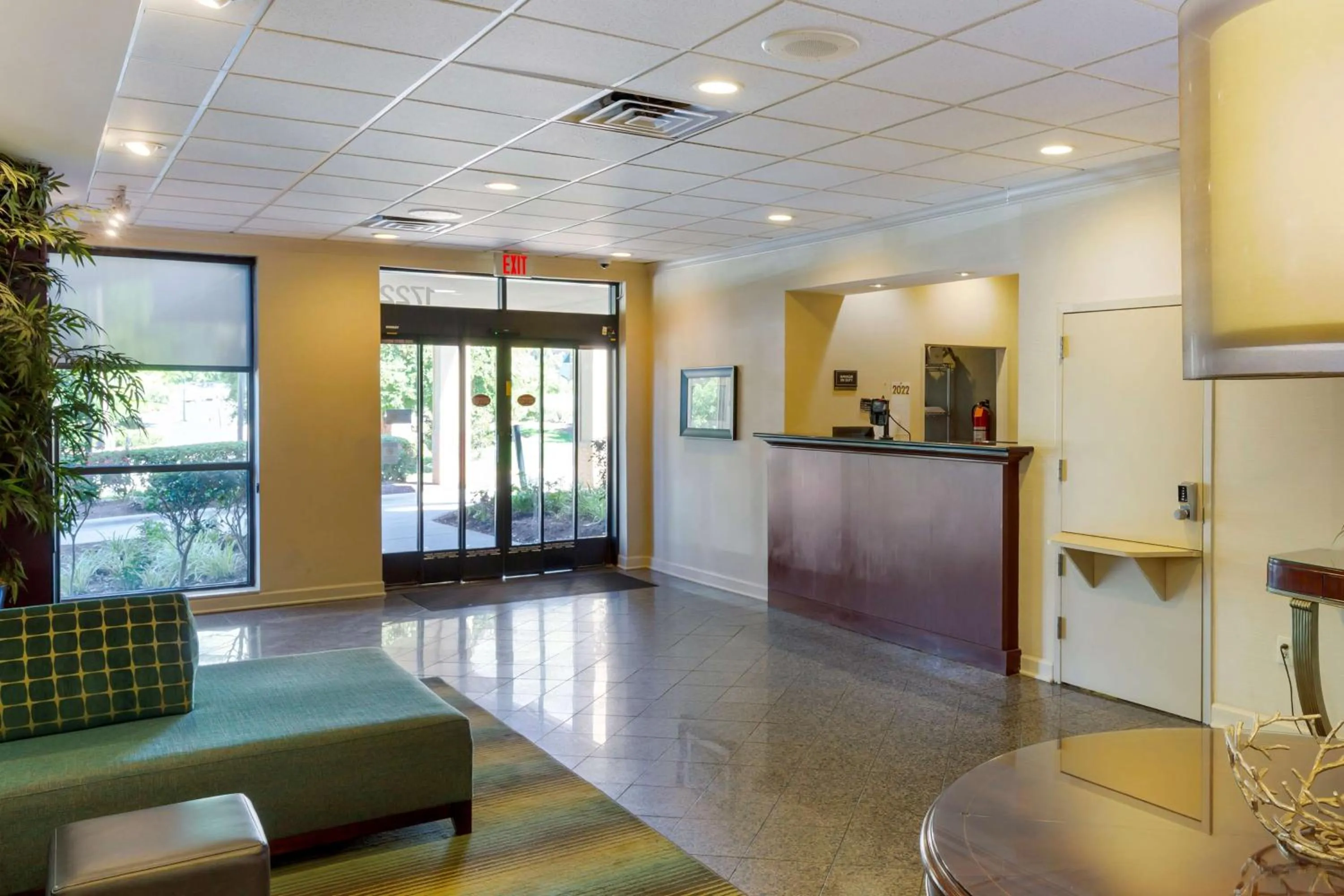 Lobby or reception in Best Western Plus Cary - NC State