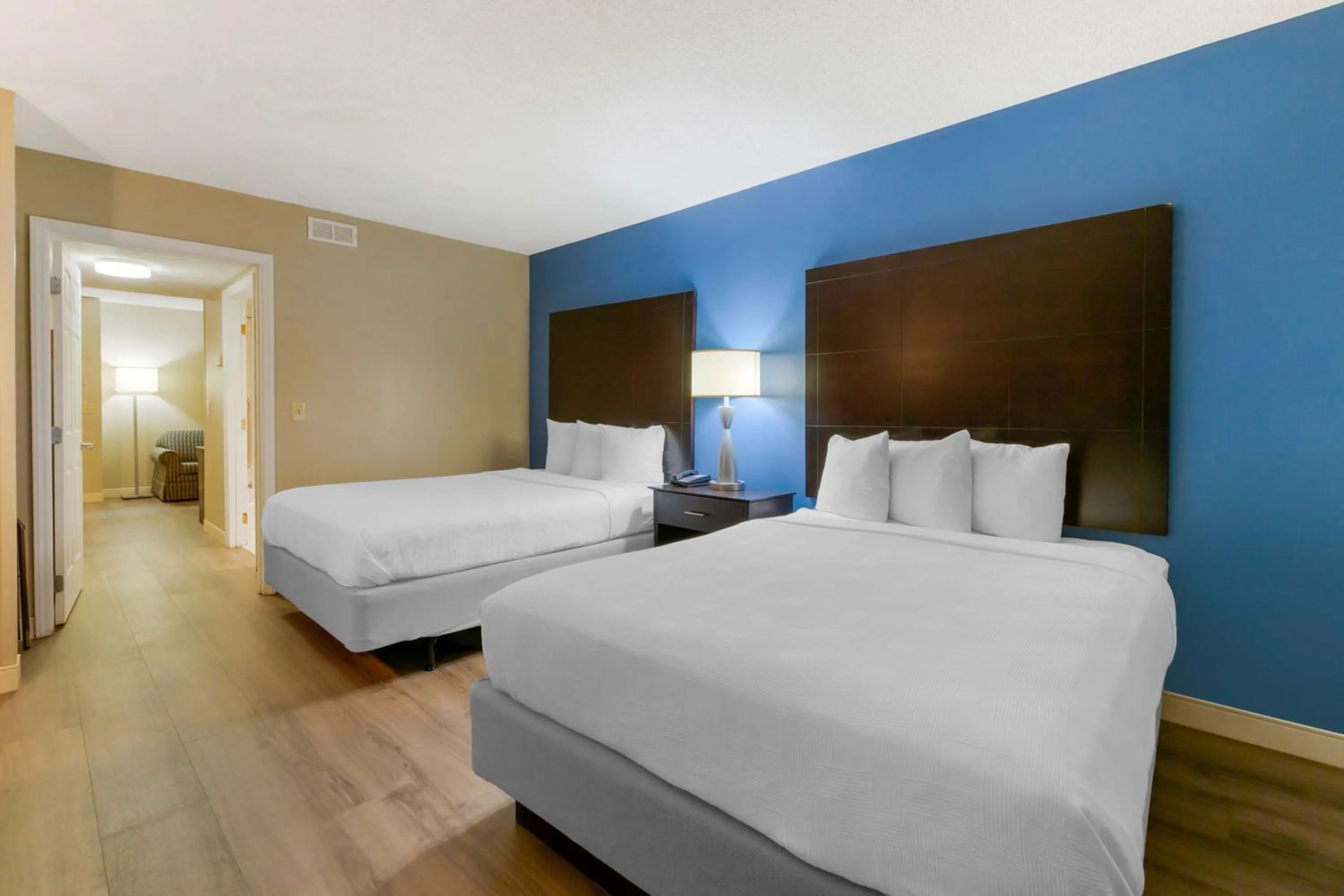 Bedroom in Best Western Plus Cary - NC State