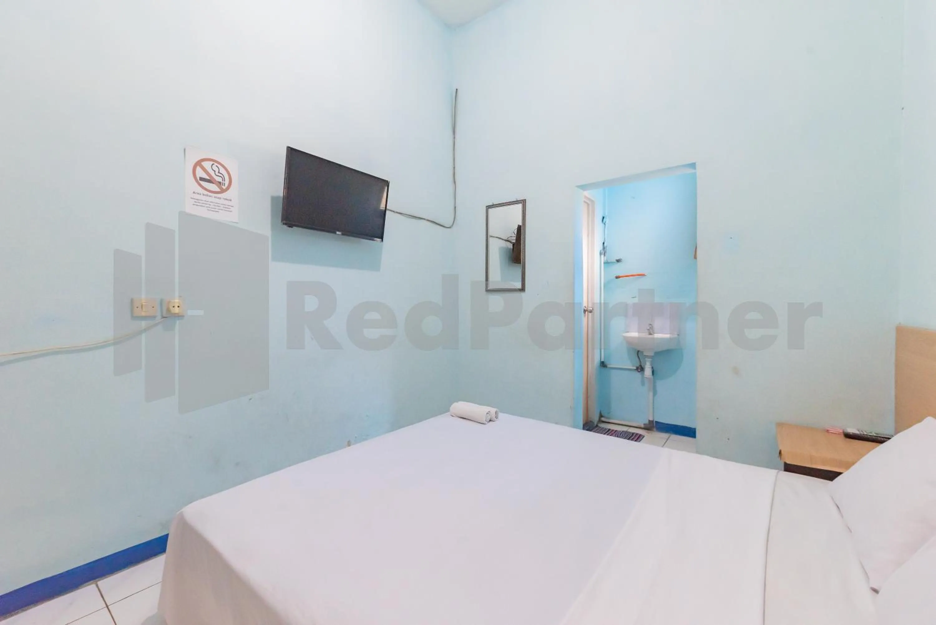 Bedroom, Bed in Grha Blue Sky Syariah RedPartner