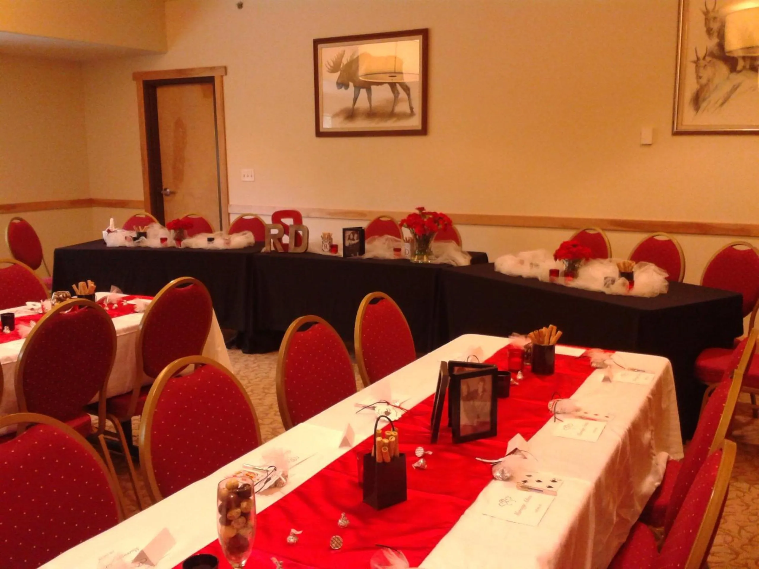 Restaurant/places to eat in Hotel North Pole