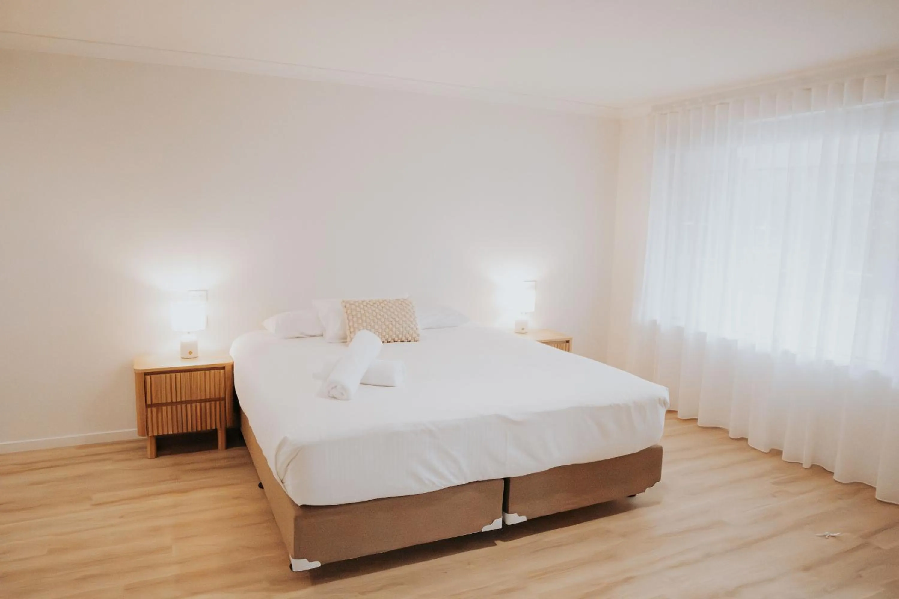 Bed in Greenacres Motel