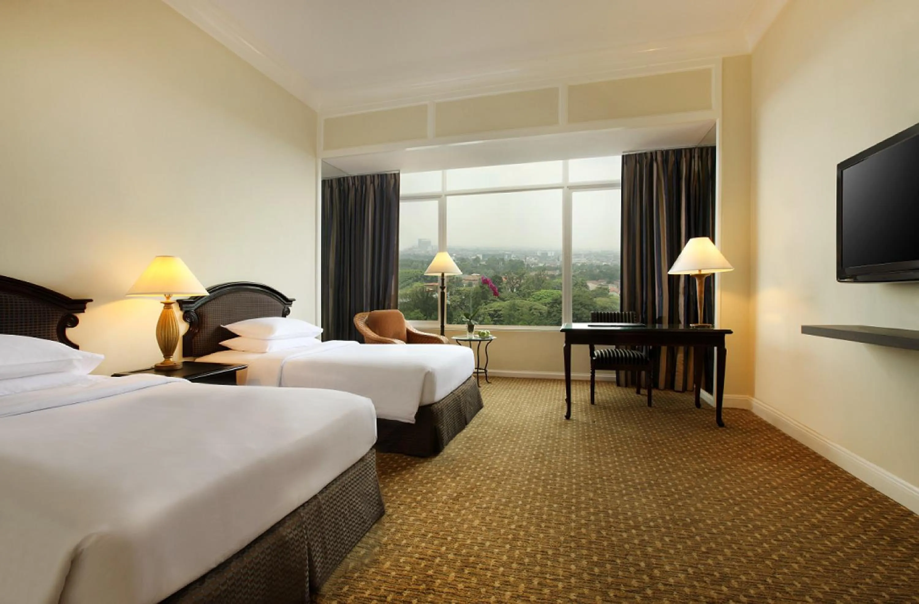 Bedroom, Bed in Aryaduta Bandung