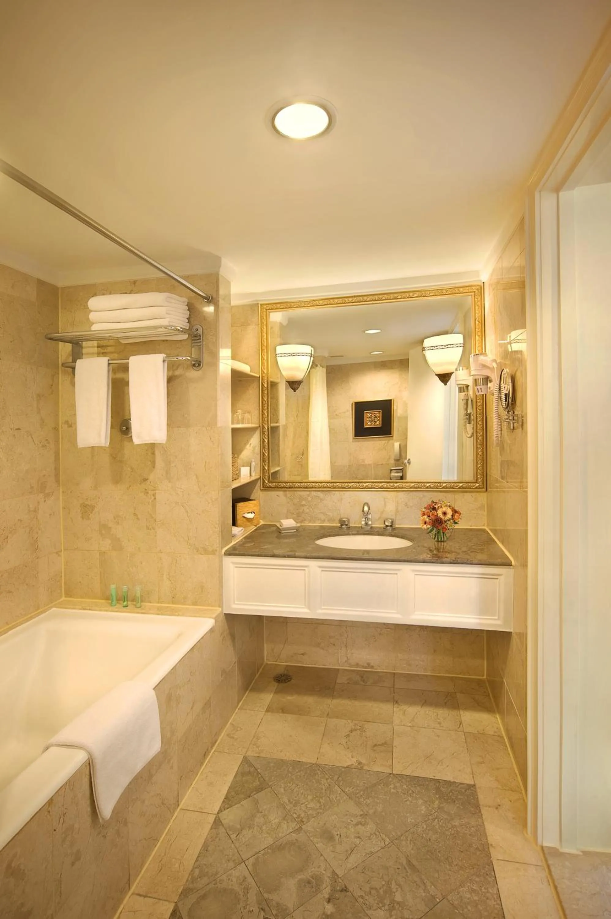 Bathroom in Aryaduta Bandung