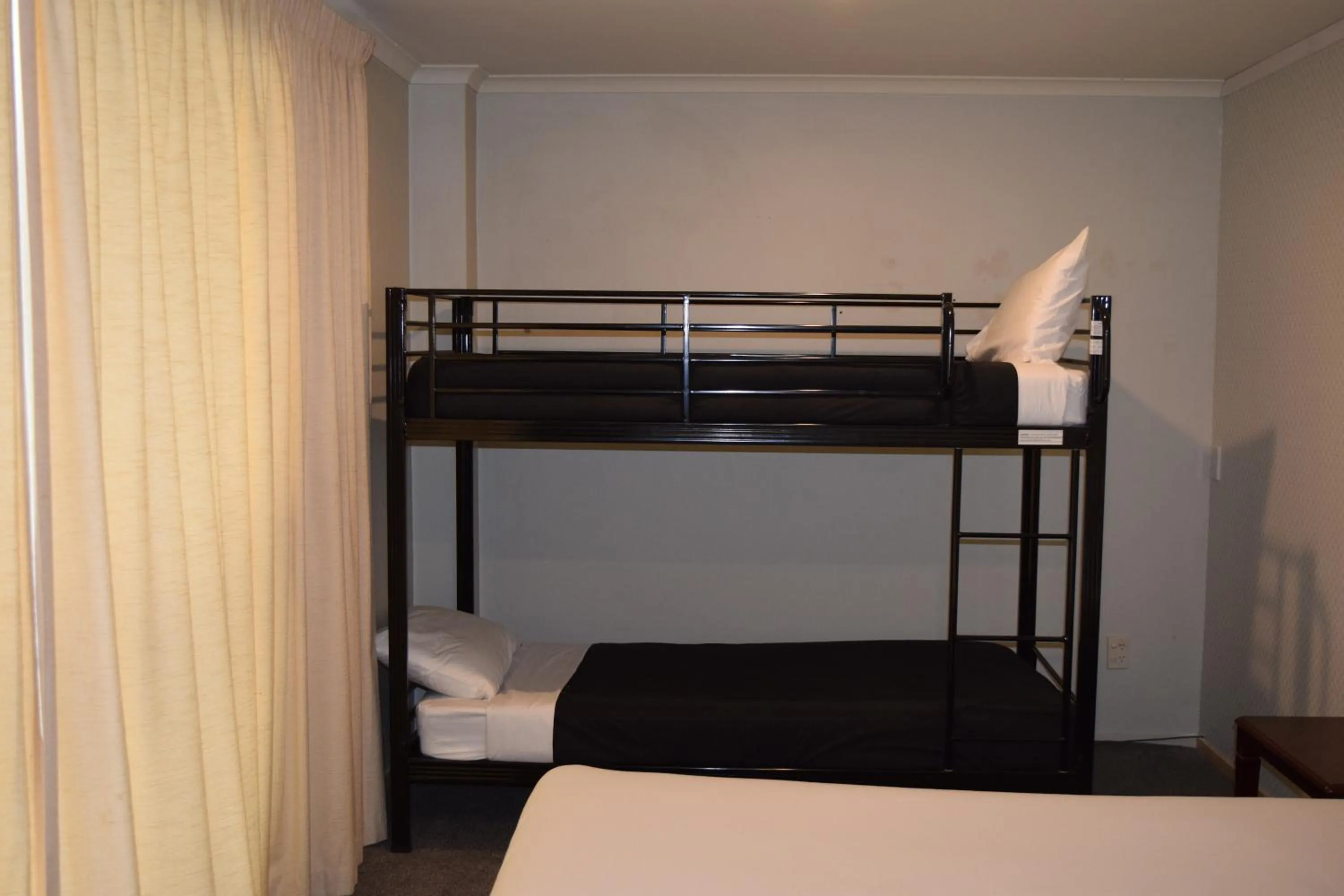 bunk bed, Bed in Silver Fern Lodge