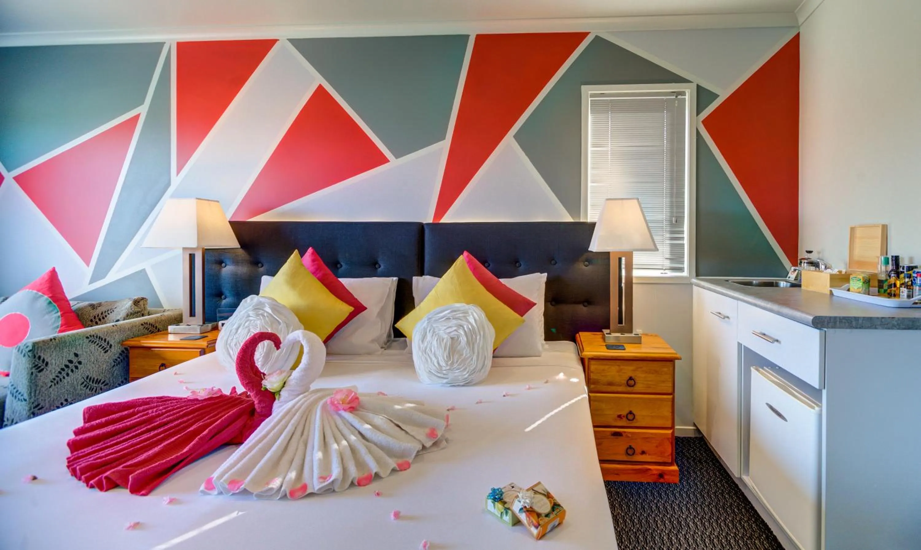 Bedroom, Bed in Silver Fern Lodge