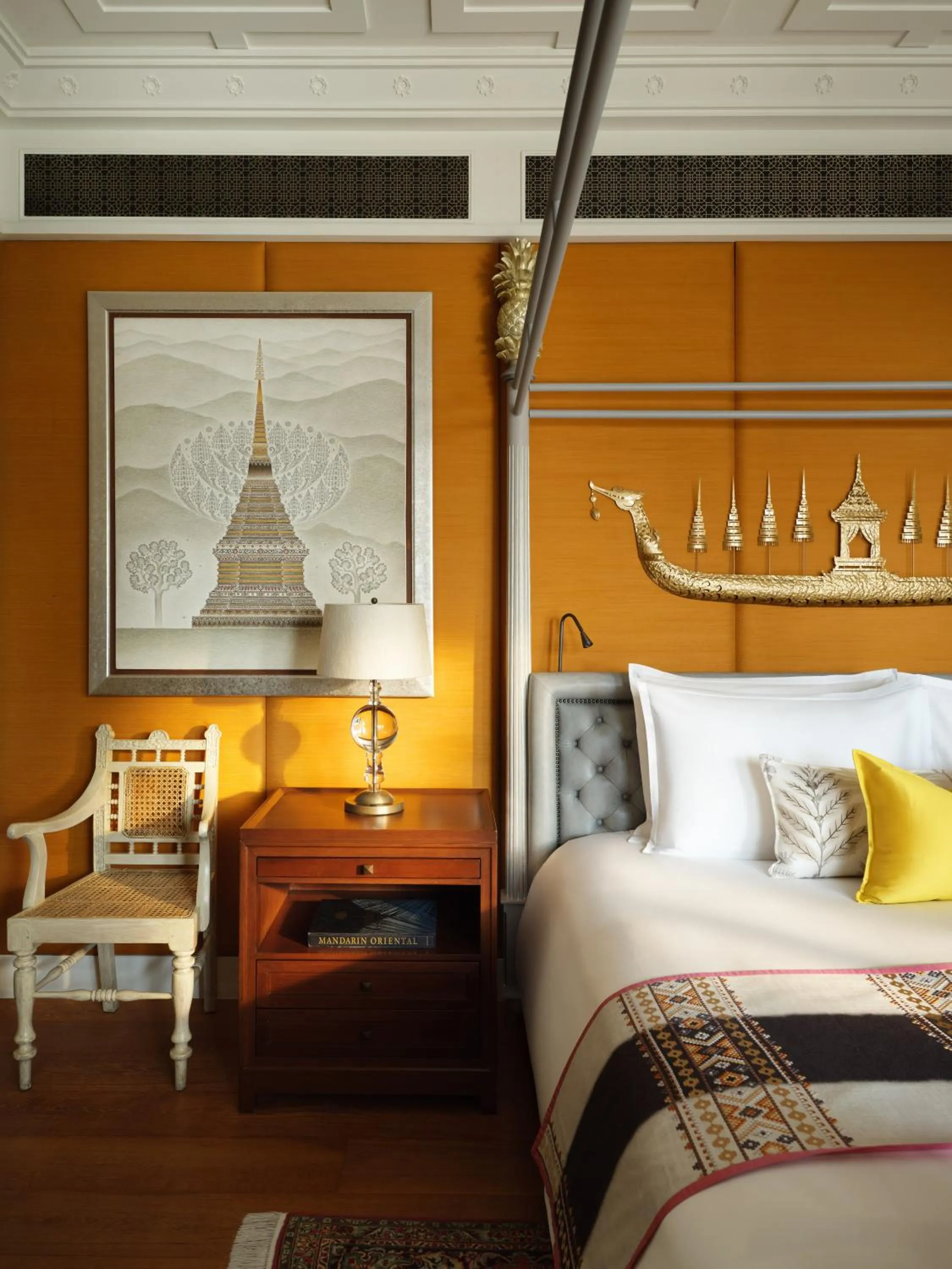 Bedroom, Bed in Mandarin Oriental, Bangkok