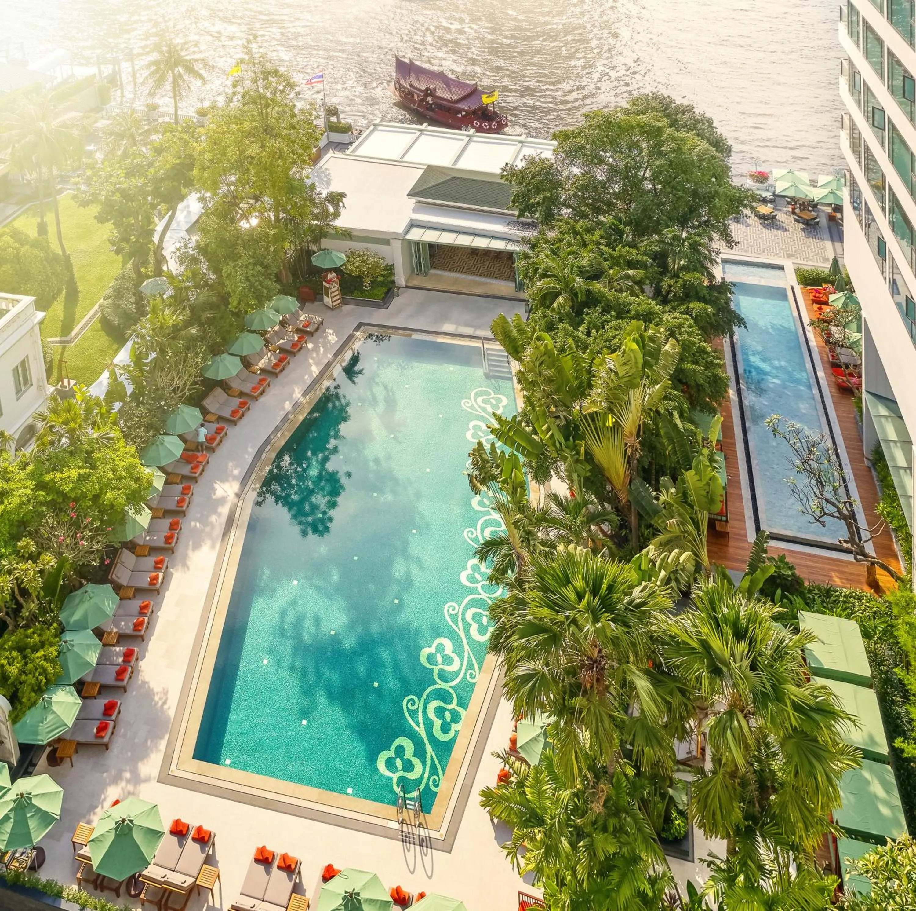 Swimming pool in Mandarin Oriental, Bangkok