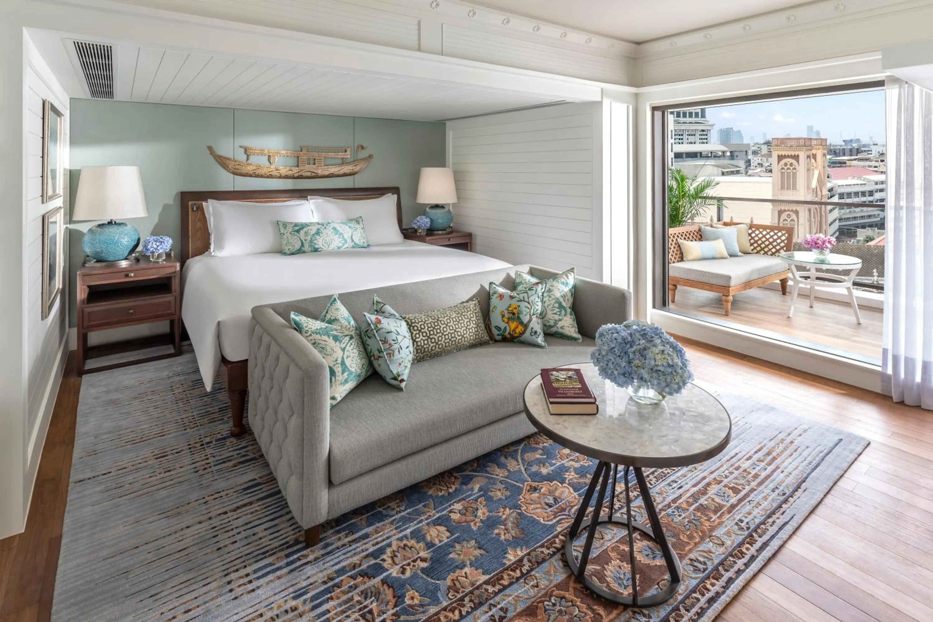 Bed in Mandarin Oriental, Bangkok