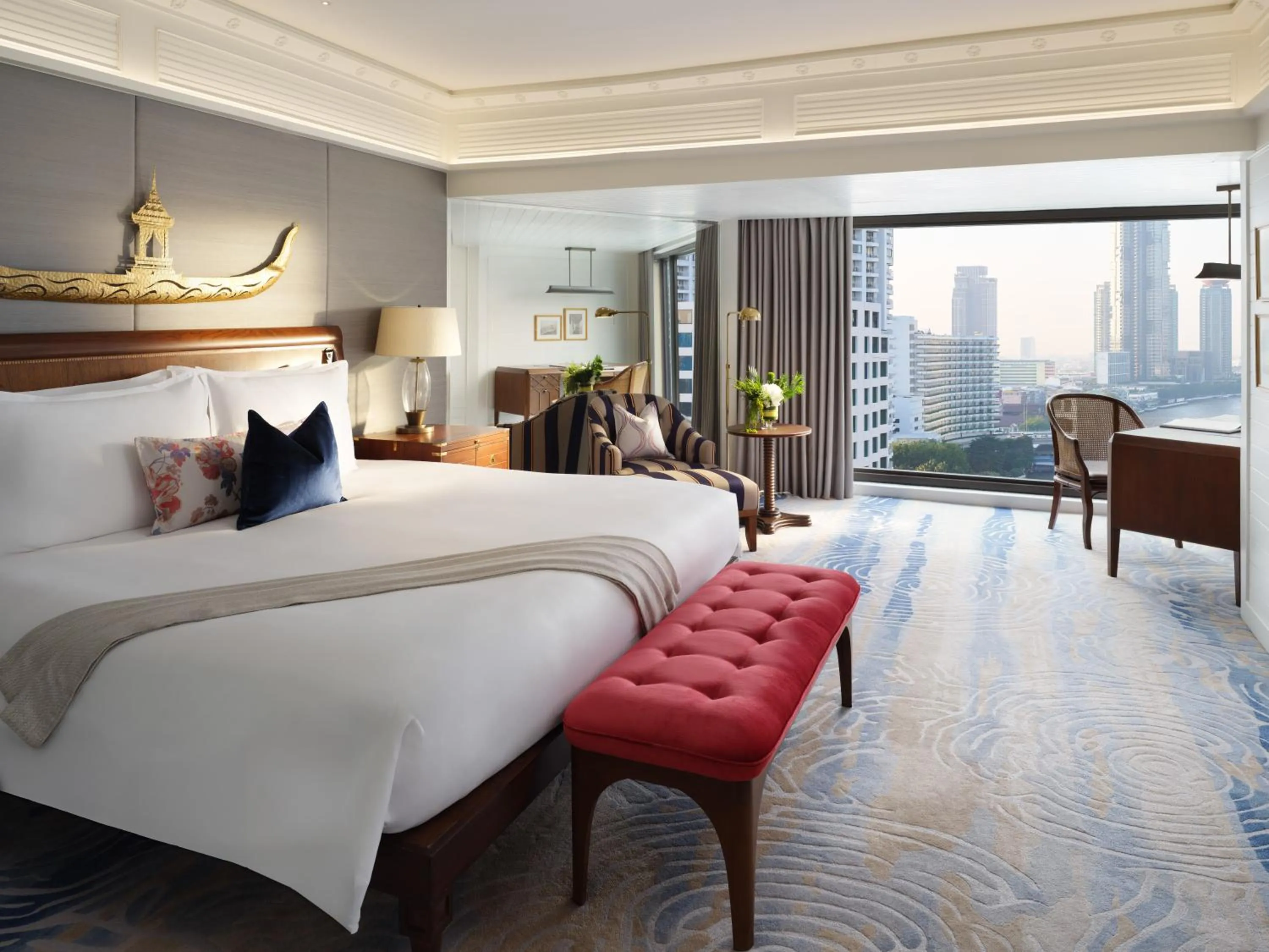 Bedroom, Bed in Mandarin Oriental, Bangkok