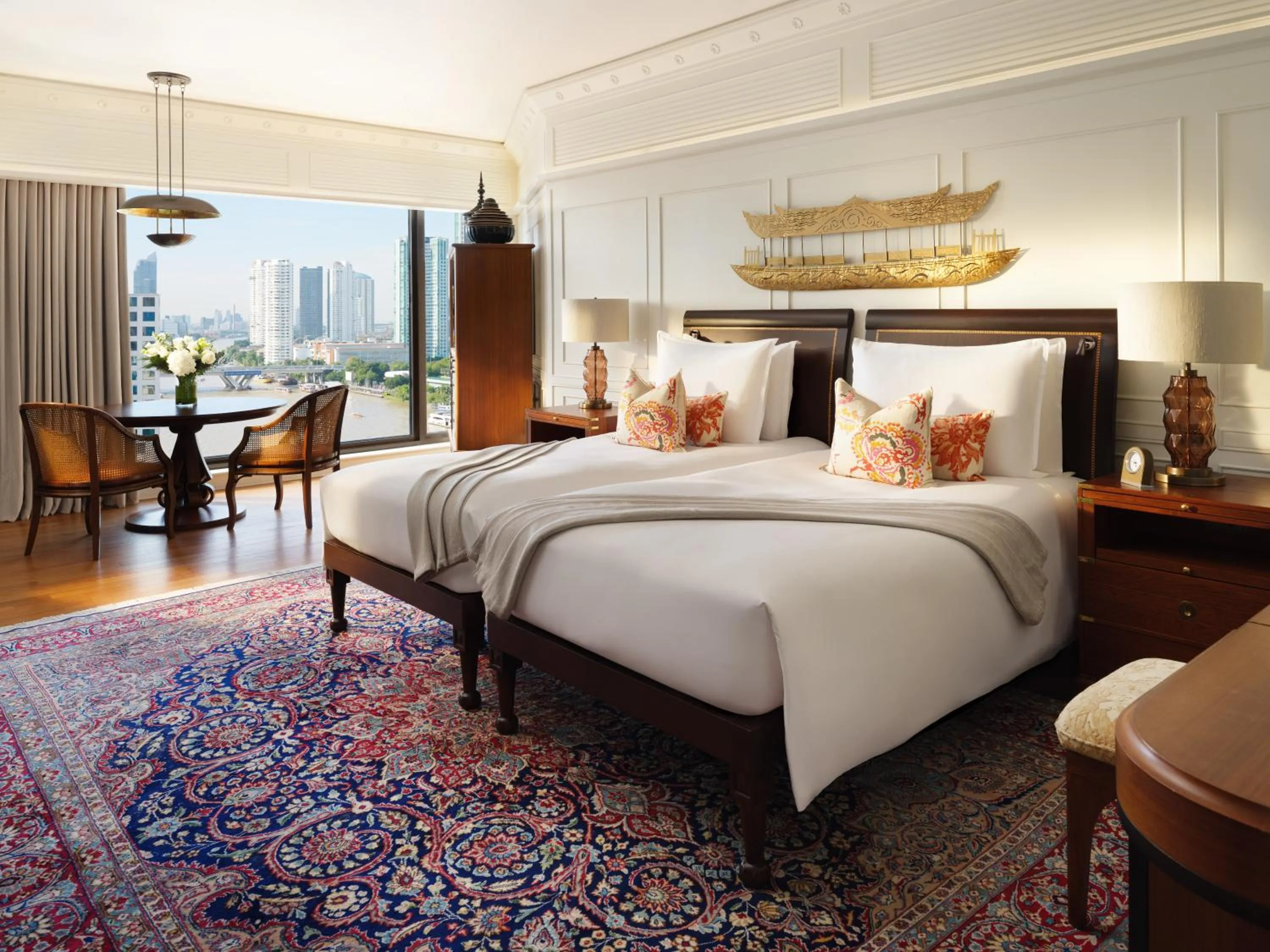 Bedroom, Bed in Mandarin Oriental, Bangkok