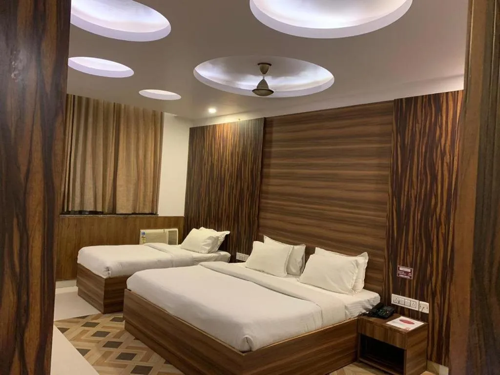 Bedroom, Bed in The Ravindram Hotel