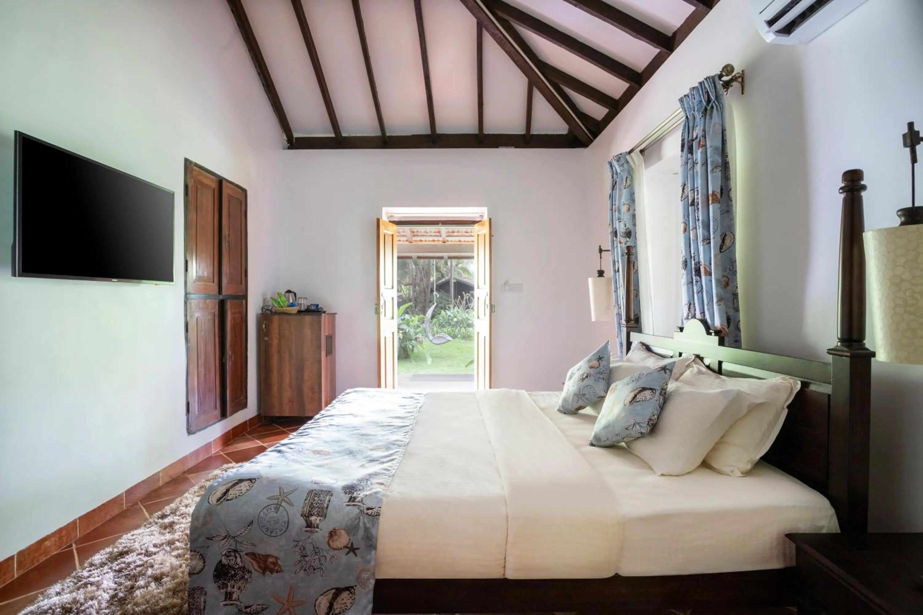 Bed in Montego Bay Beach Village - Morjim