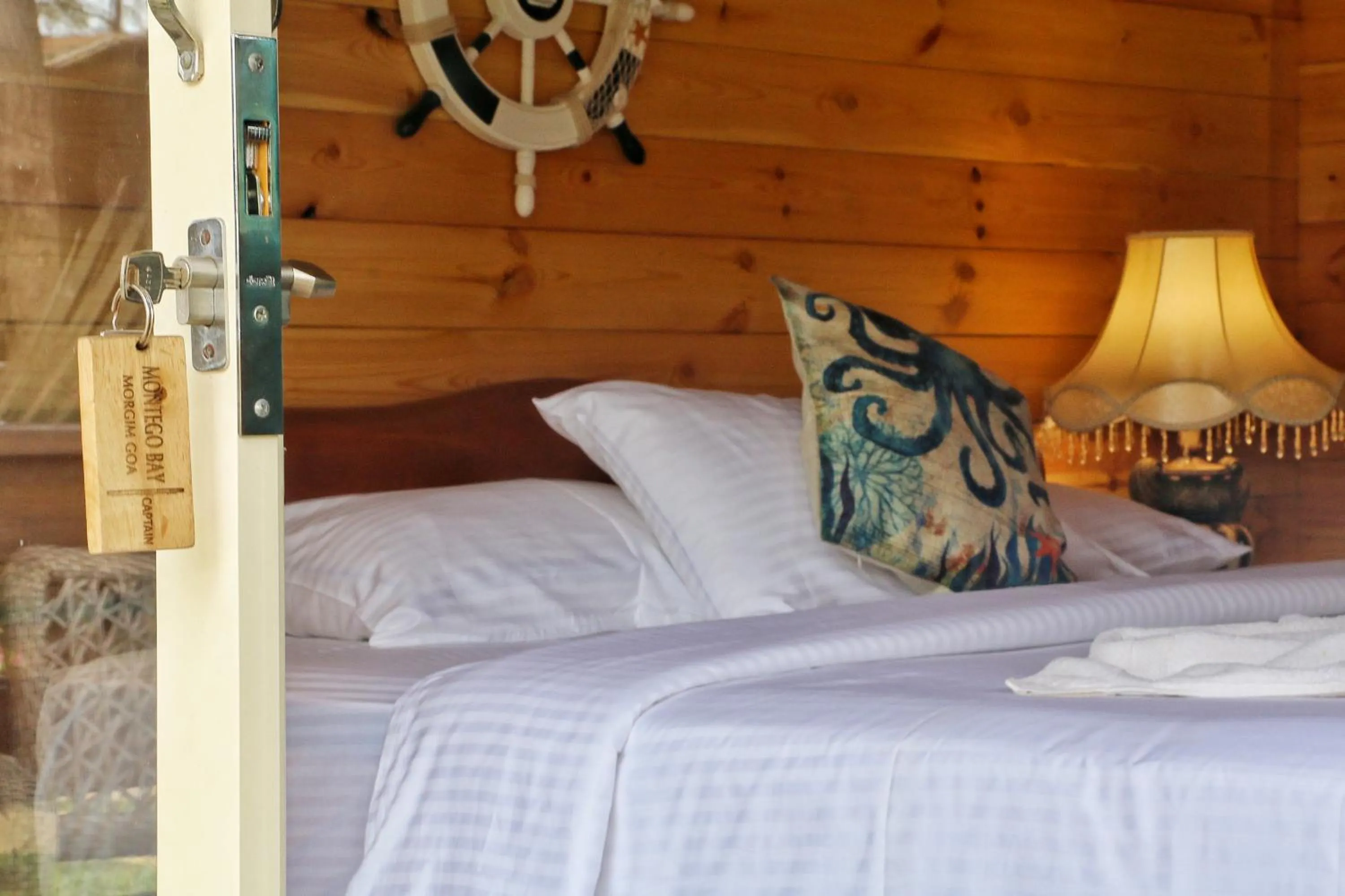 Bed in Montego Bay Beach Village - Morjim