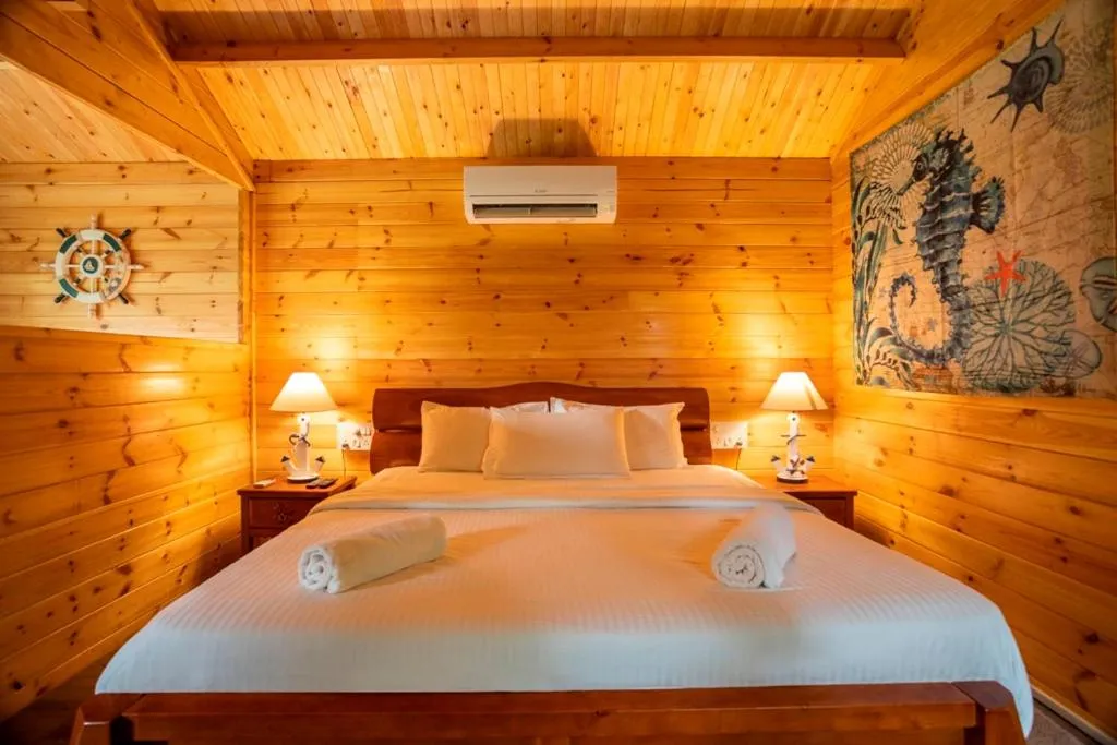 Bed in Montego Bay Beach Village - Morjim