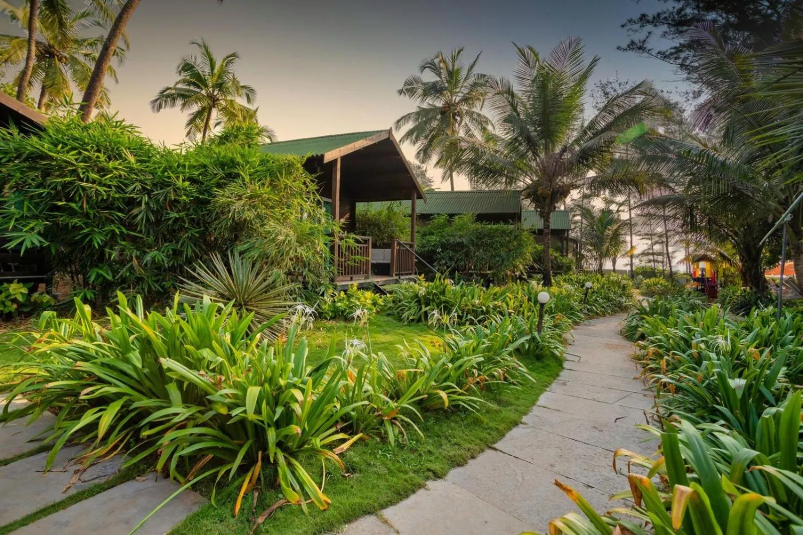 Montego Bay Beach Village - Morjim