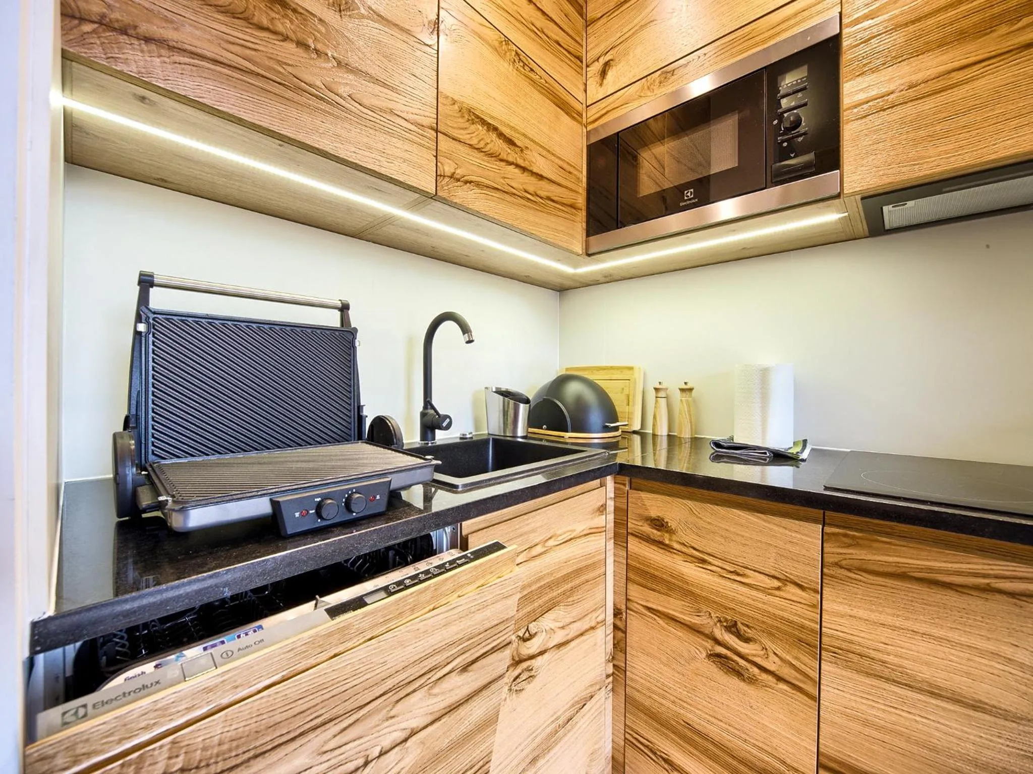 Kitchen or kitchenette in VisitZakopane - Tatra Ski Apartment