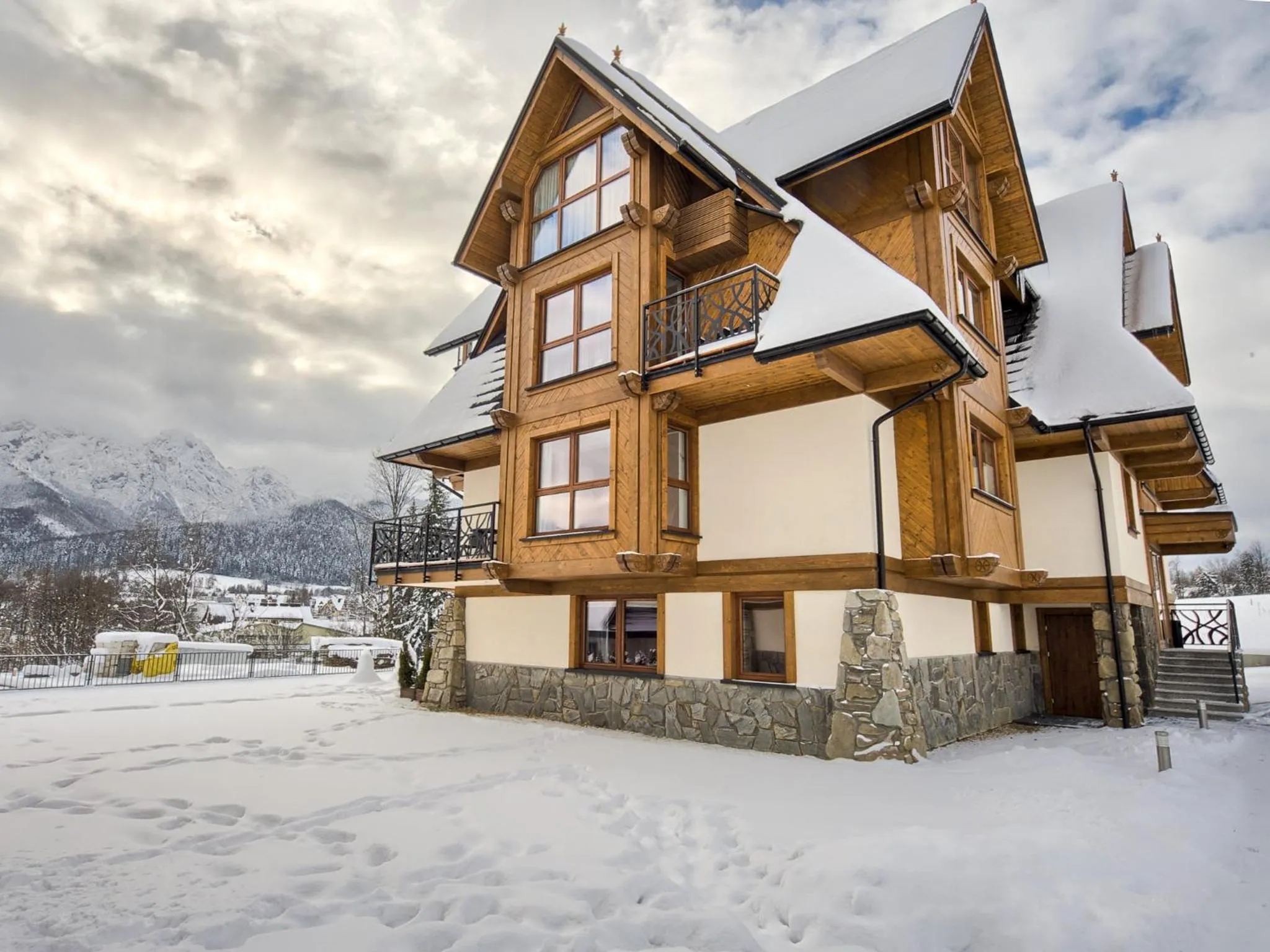 Property building in VisitZakopane - Tatra Ski Apartment