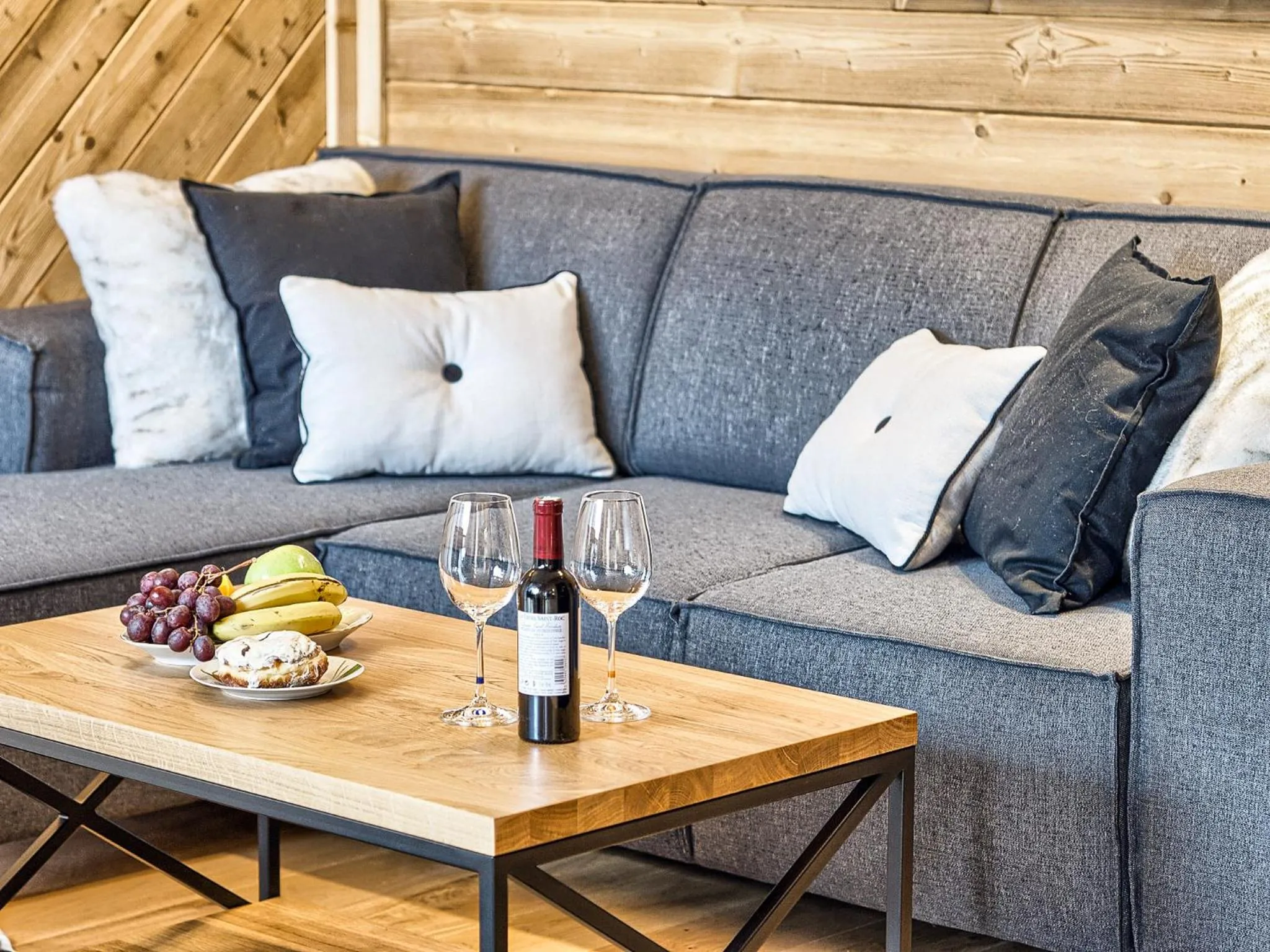Seating area in VisitZakopane - Tatra Ski Apartment