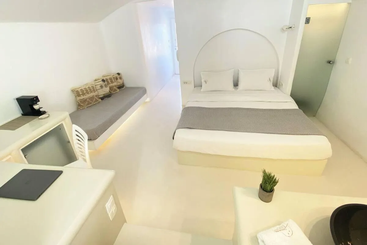 Bed in Sophia Oia View