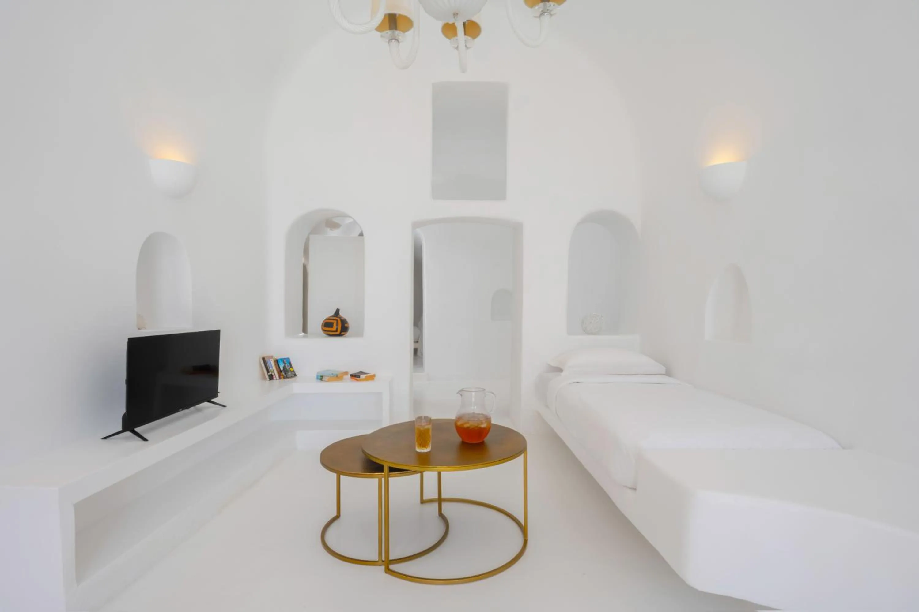 Bed in Sophia Oia View