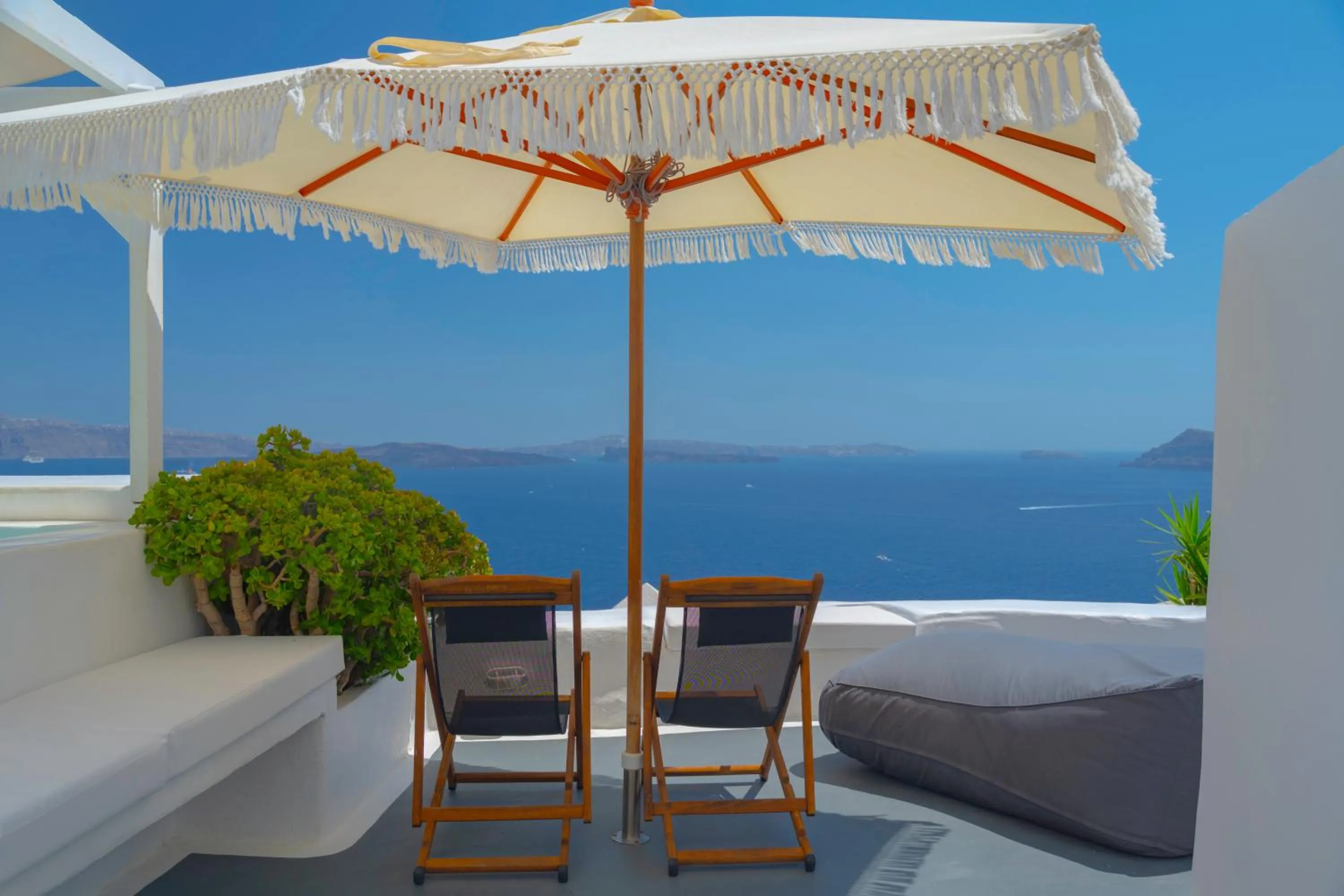 Bed in Sophia Oia View