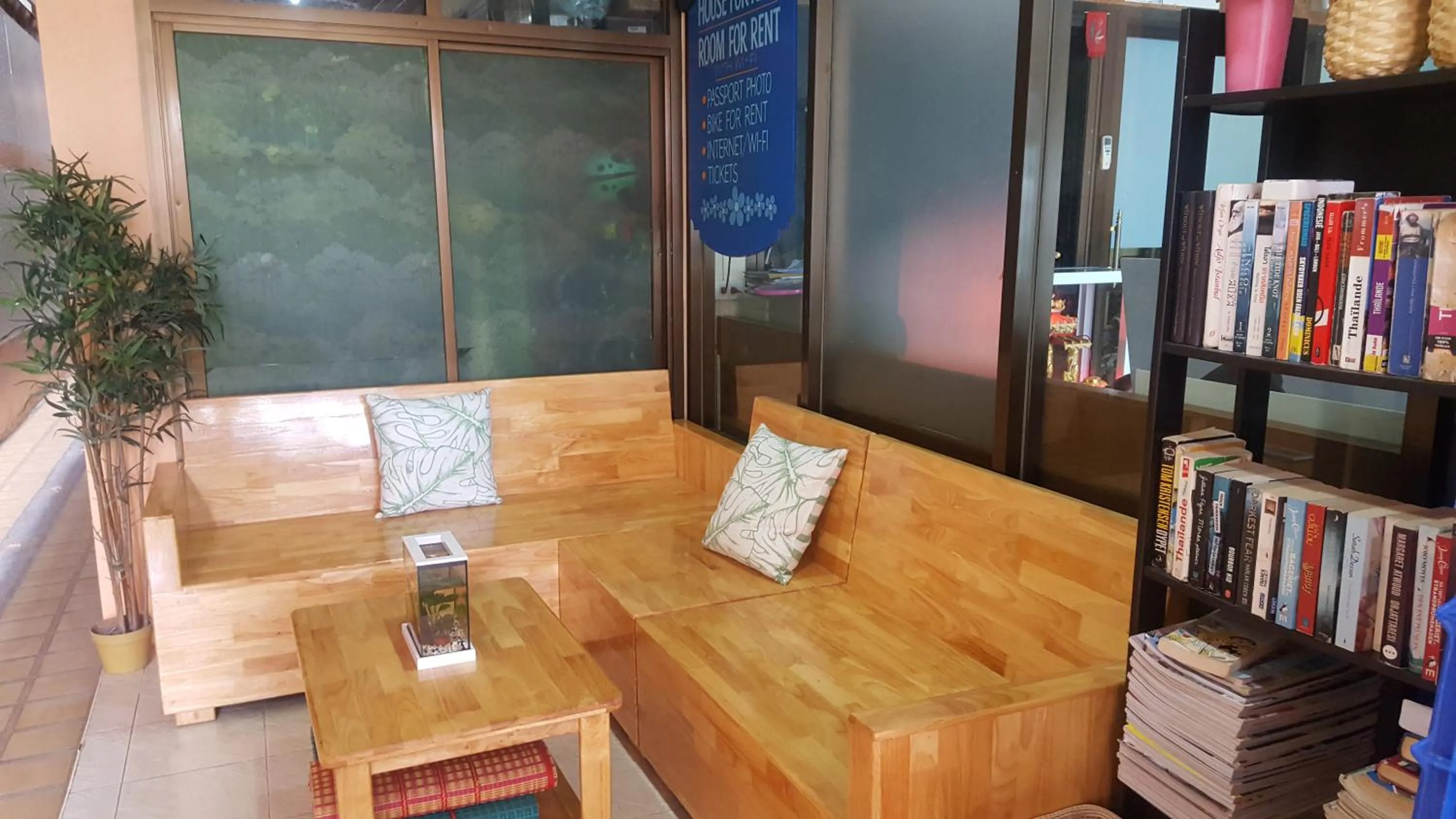 Living room in Khun Ying House