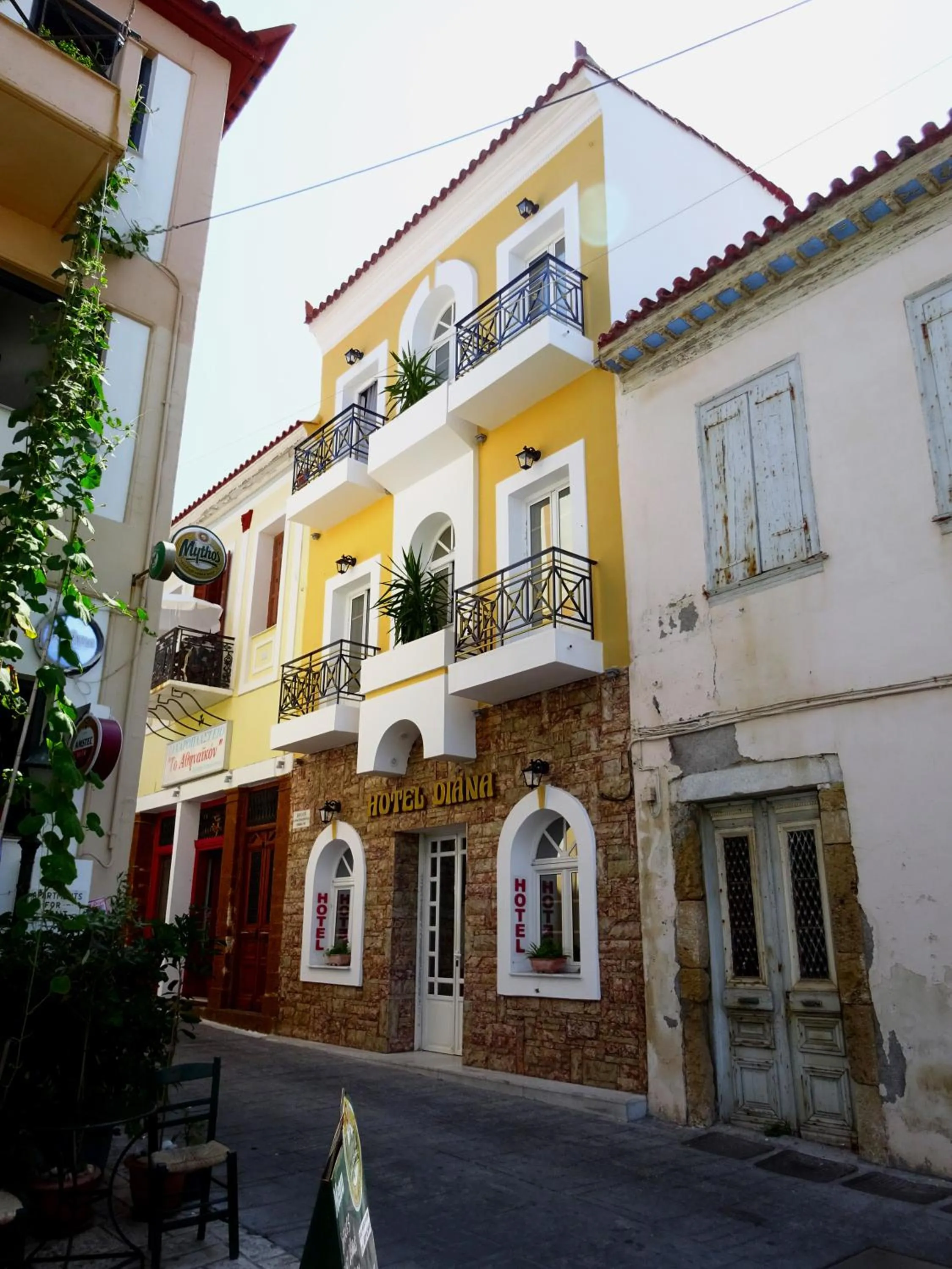 Facade/entrance in Hotel Diana