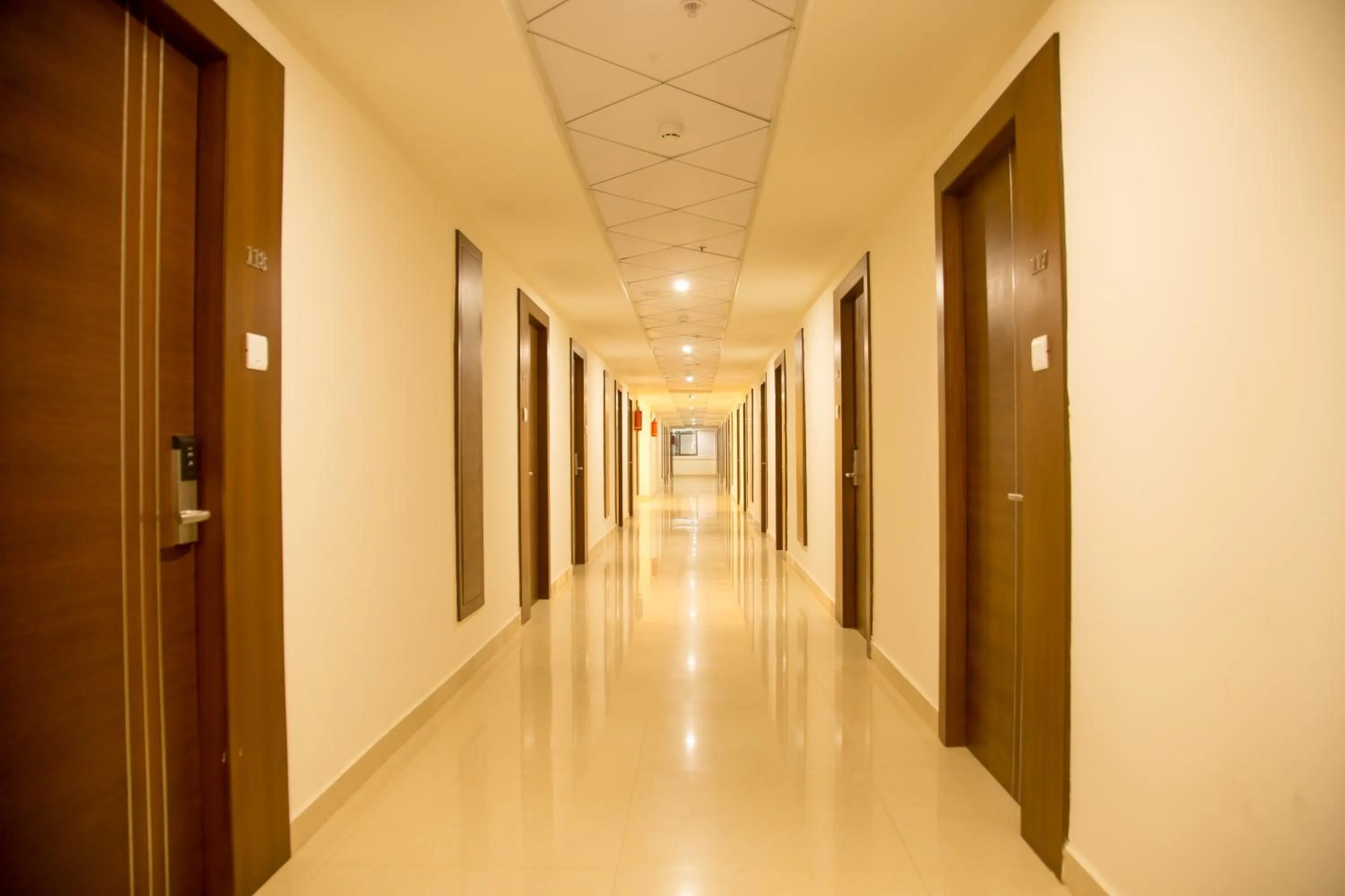 Area and facilities in Hotel Indraprasttha