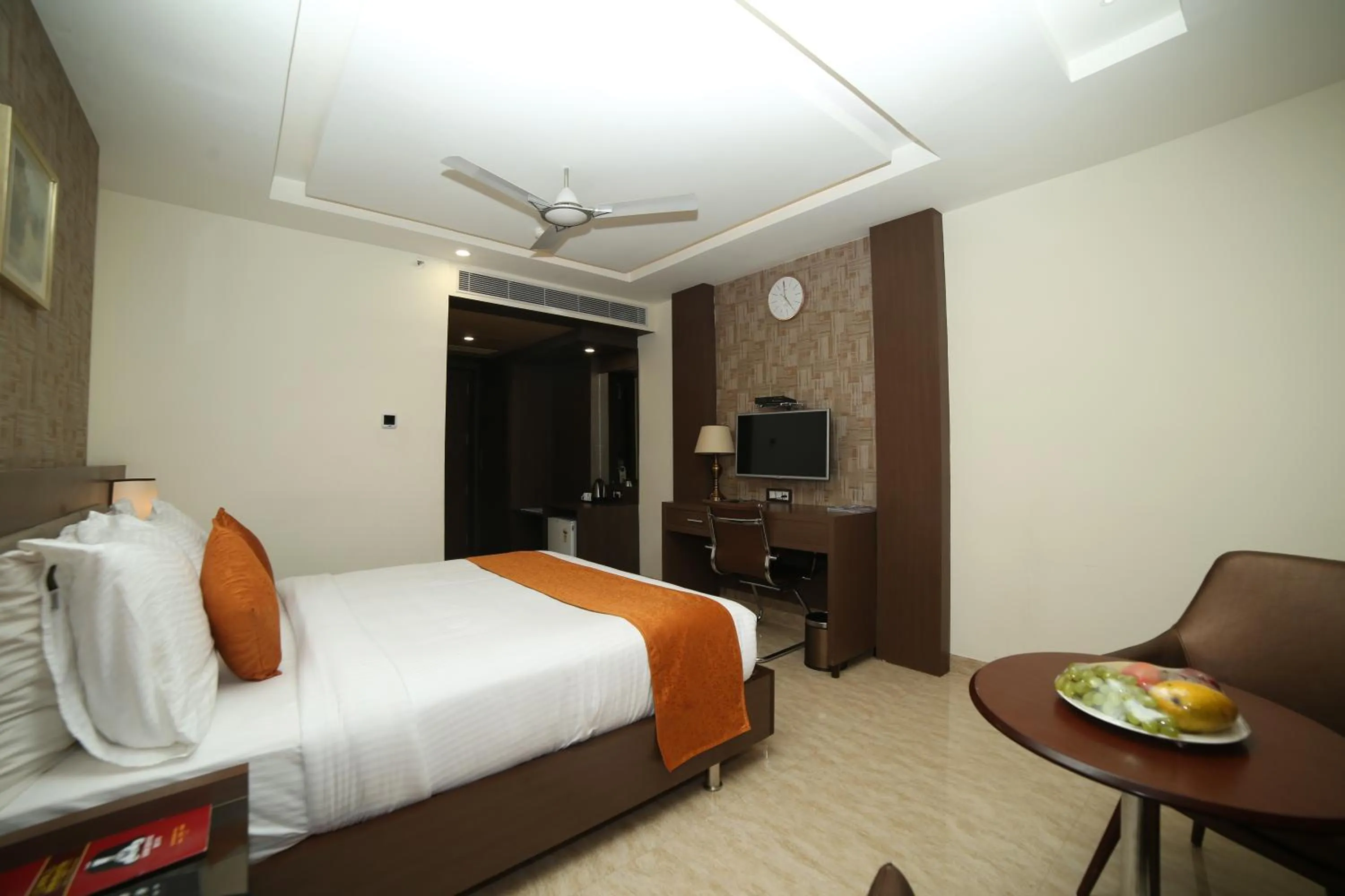 Bed in Hotel Indraprasttha