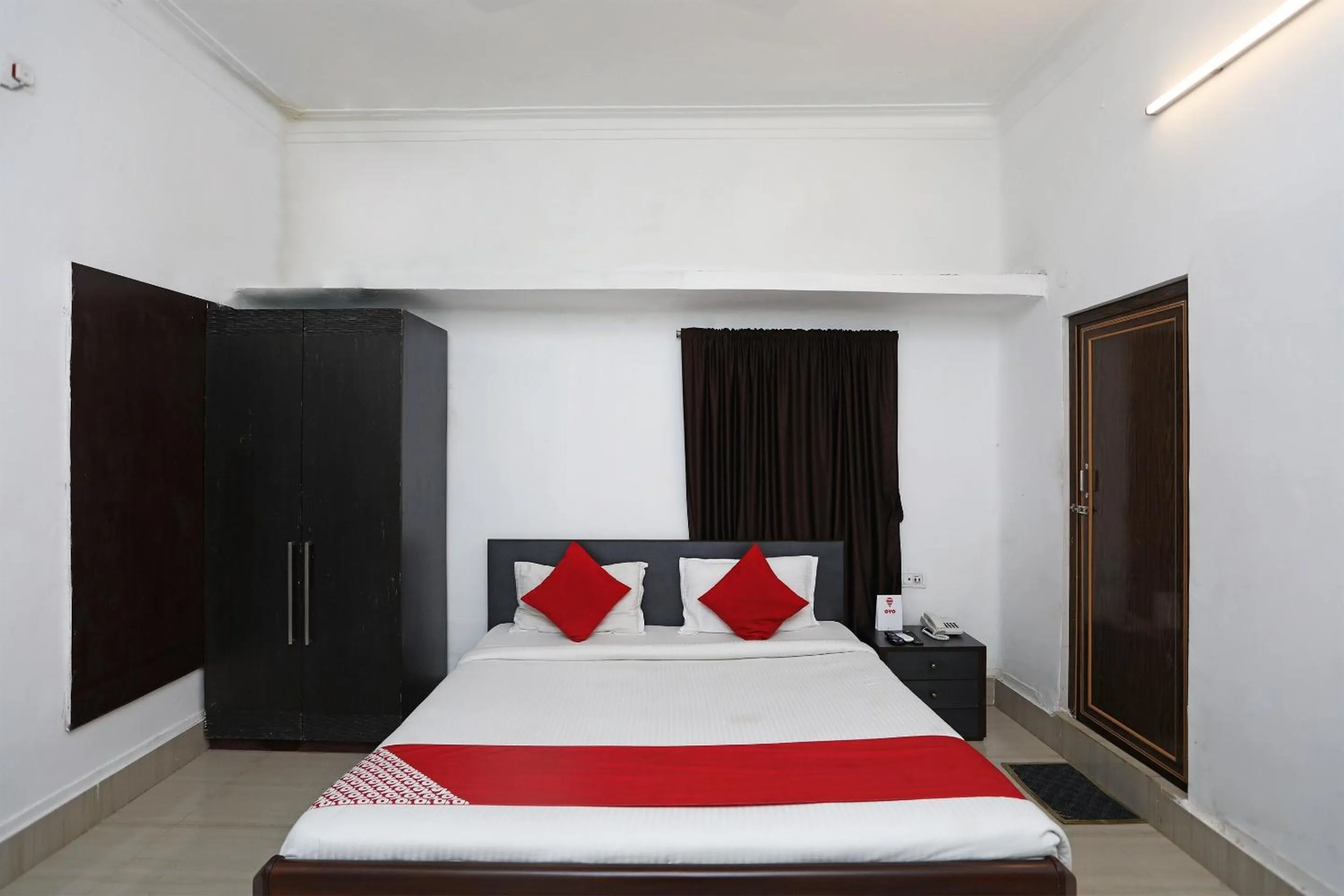 Bedroom, Bed in Hotel O Jalan Lake View Near Mani Square