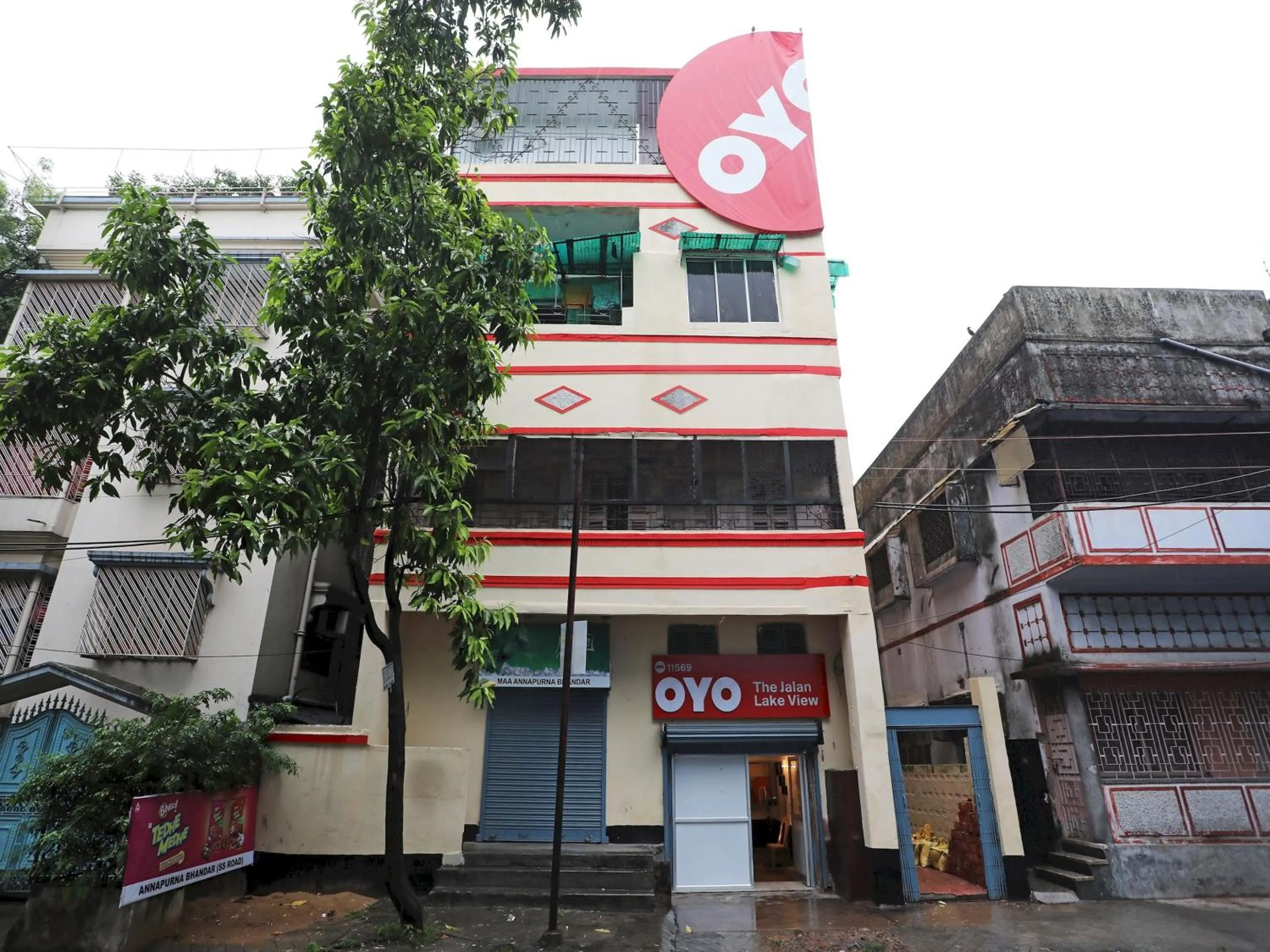 Facade/entrance in Hotel O Jalan Lake View Near Mani Square