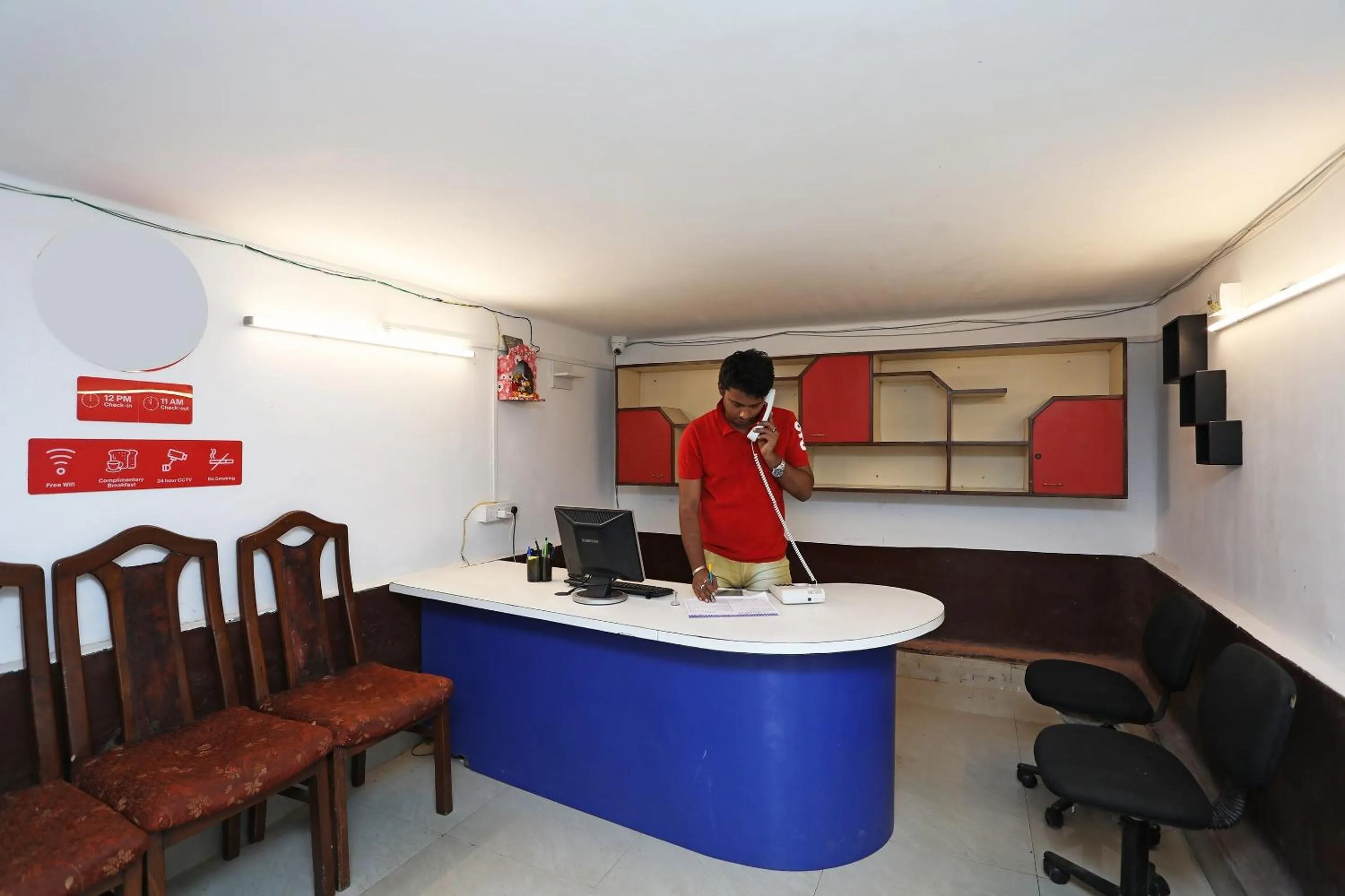 Lobby or reception in Hotel O Jalan Lake View Near Mani Square