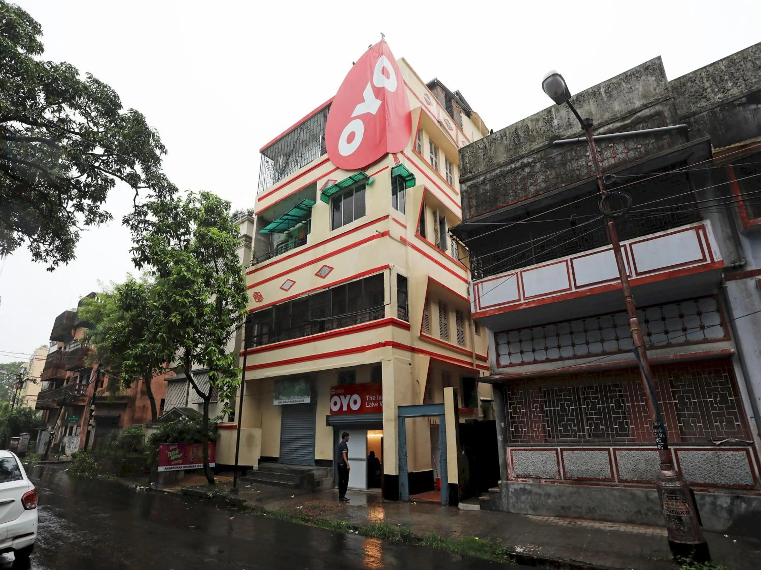 Facade/entrance in Hotel O Jalan Lake View Near Mani Square