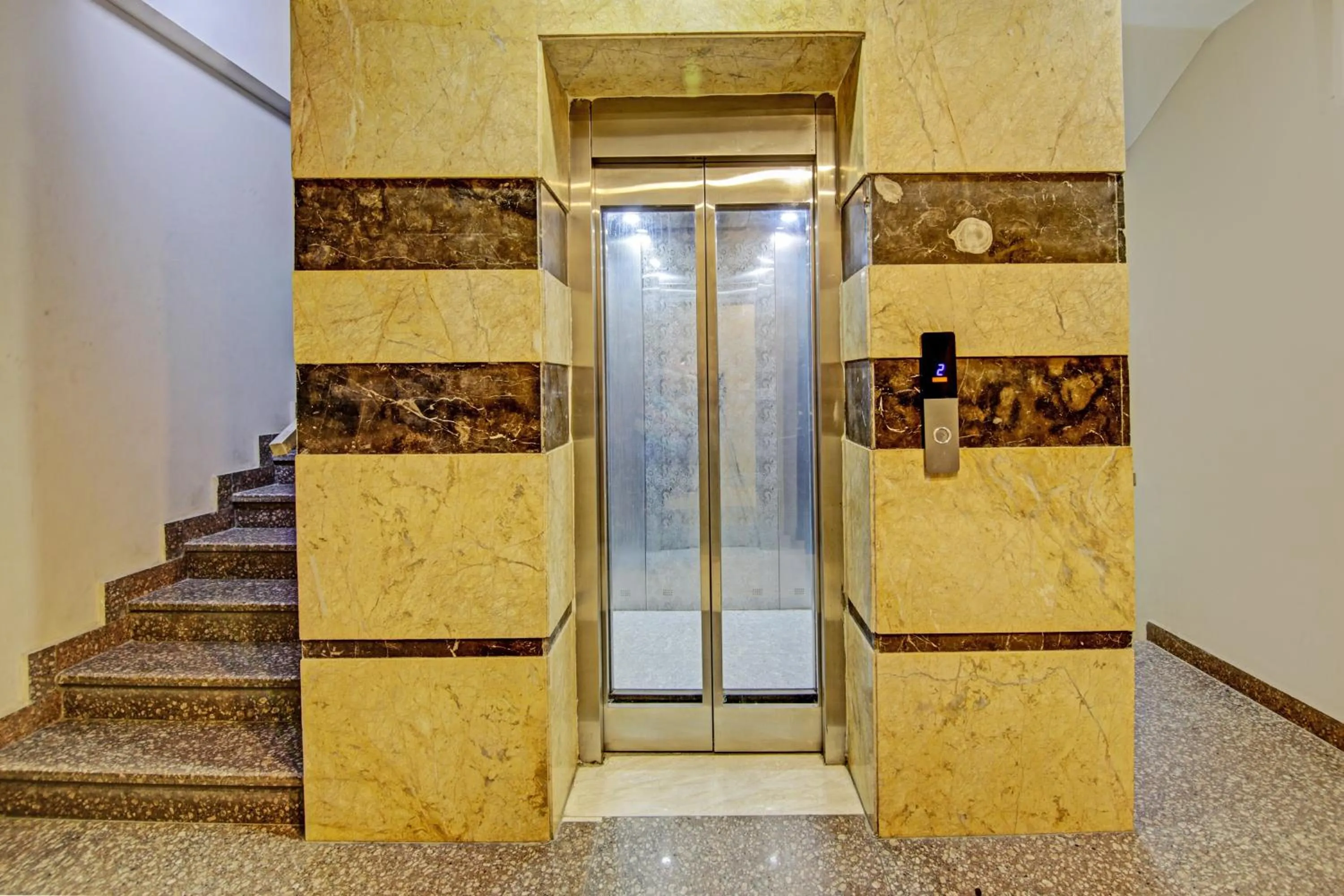 Lobby or reception in Townhouse Grand Inn